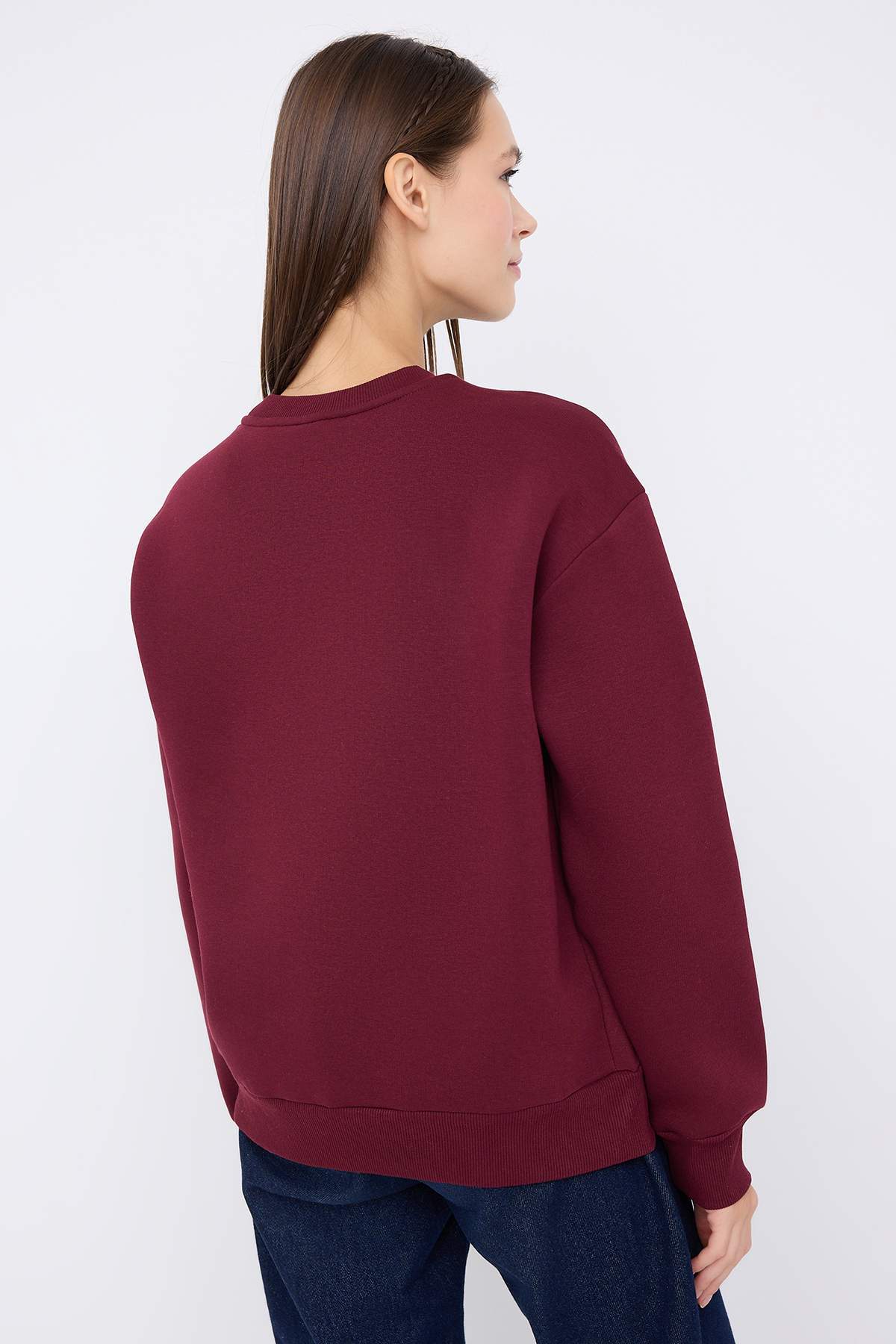 Trendyolmilla  Teen Bordo Kalın İçi Polarlı Ayıcık Baskılı Regular/Normal Kesim Örme Sweatshirt TWOAW26SW00199 - Görsel 4