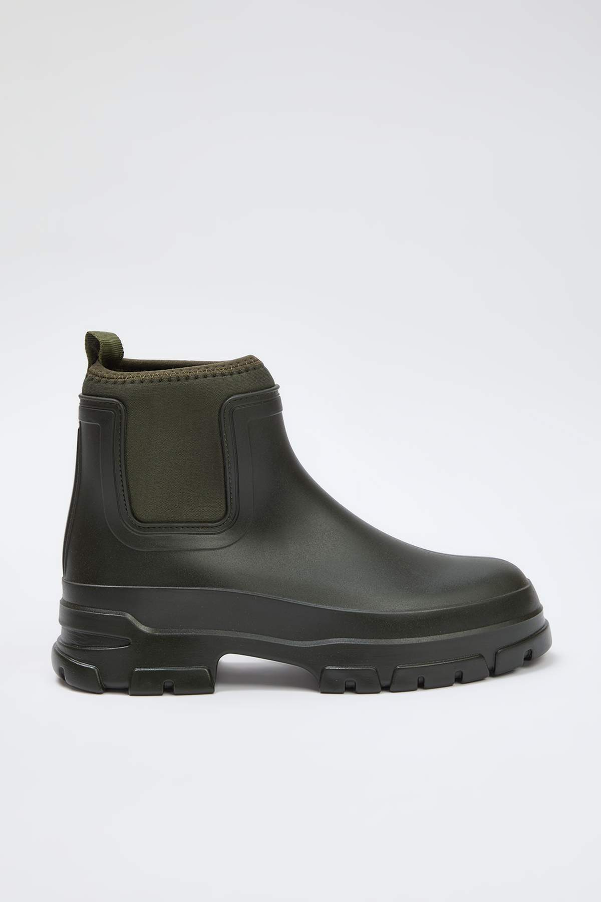 چکمه‌ باراني زنانه با کفي تخت و ضخيم خاکي  trendyolmilla shoes