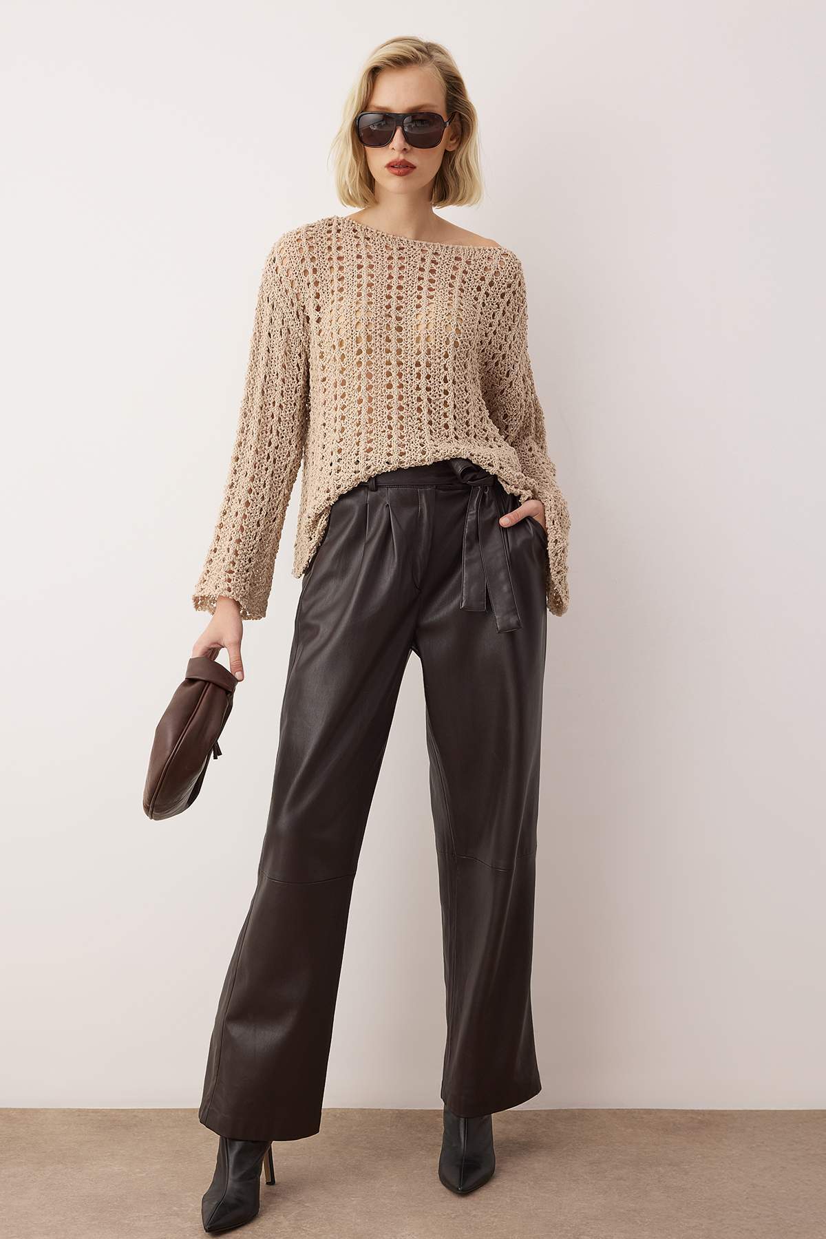 Trendyolmilla  Taş Özel İplik Ajurlu/Delikli Kayık Yaka Triko Kazak TWOAW26KZ00193 - Görsel 2