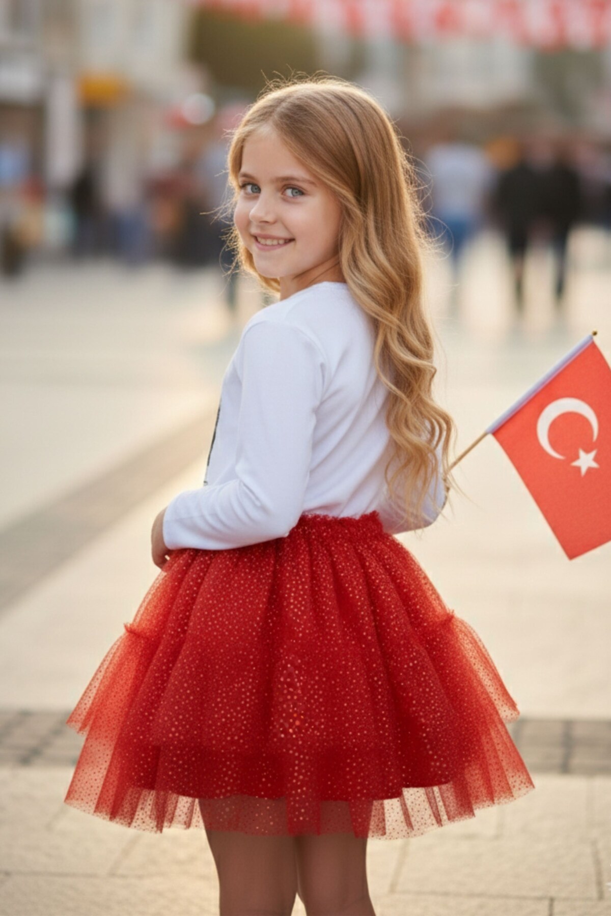 Kübra Tekstil  Kız Çocuk Kırmızı Tütü Etek Yaldızlı Astarlı ,23 Nisan Parlak Simli Kırmızı Etek - Görsel 2