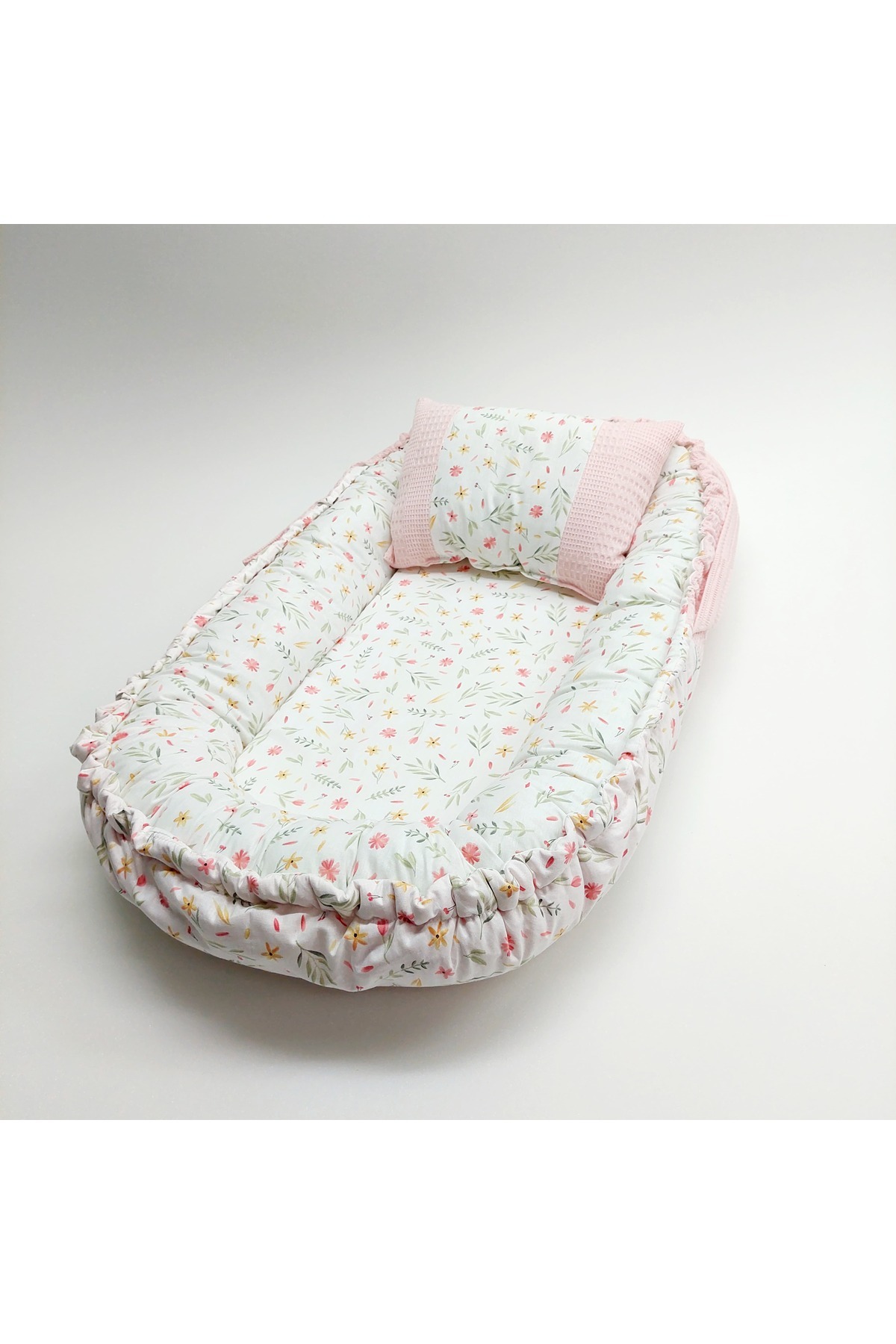 JULYA KİDS Çok Amaçlı Baby Nest Pamuk Ve Pike Kumaş Desenli Çantali Bebek Çantası Taşınabilir Anne Yanı Yatğı fotoğrafı 4 (önizleme)