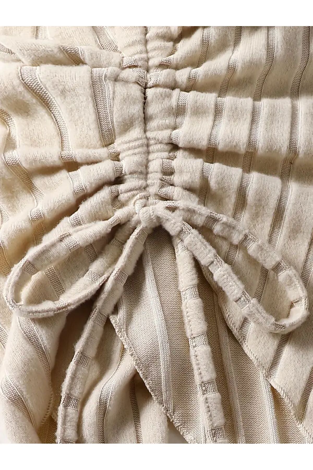 Wild Flower  Yuvarlak Yaka Drapeli Uzun Kollu Triko Bluz – Tesettür Uyumlu Şık Kadın Üst - Görsel 4