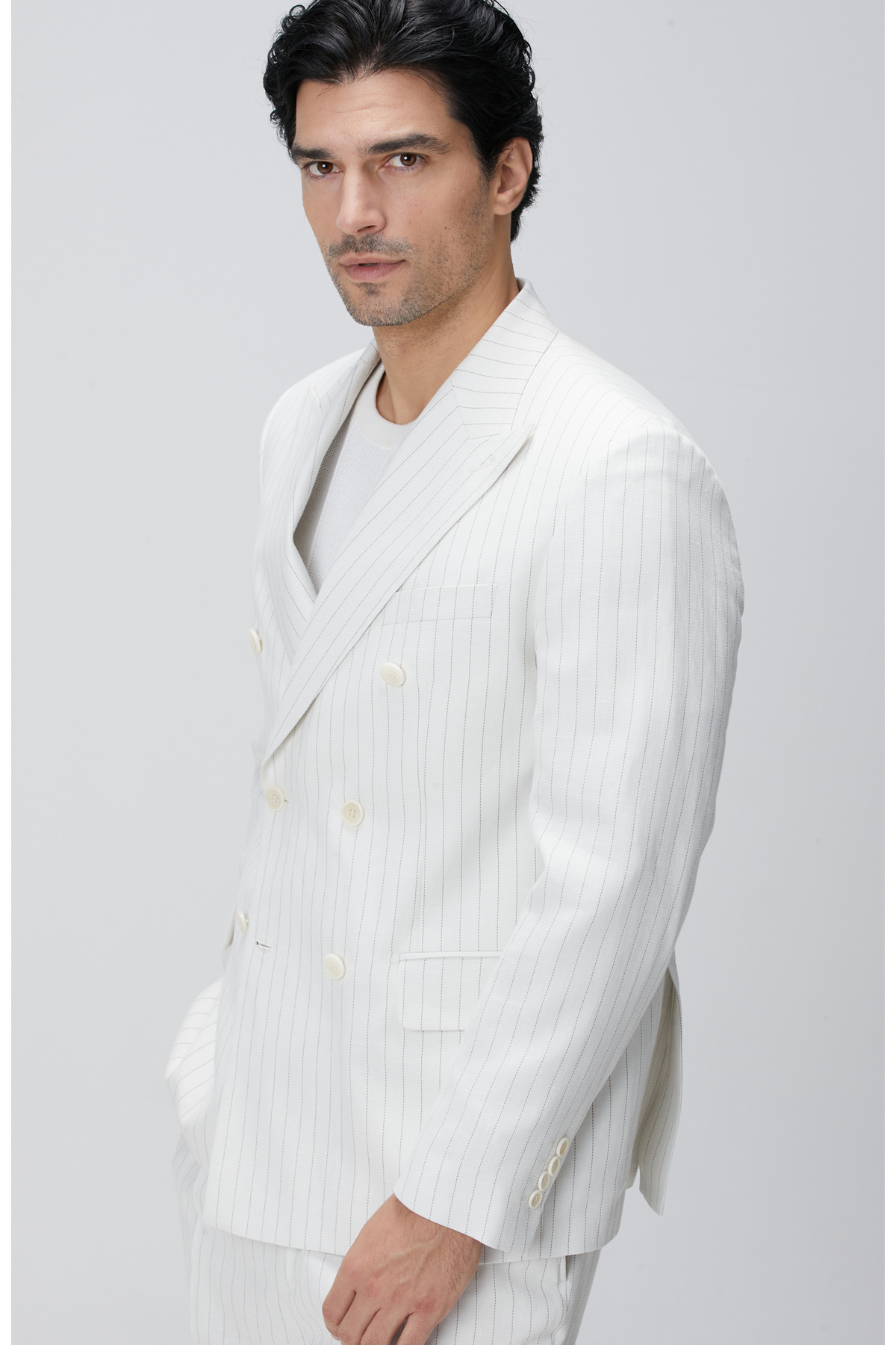 نتورک کت و شلوار سفید مایل به کرم به تعداد محدود