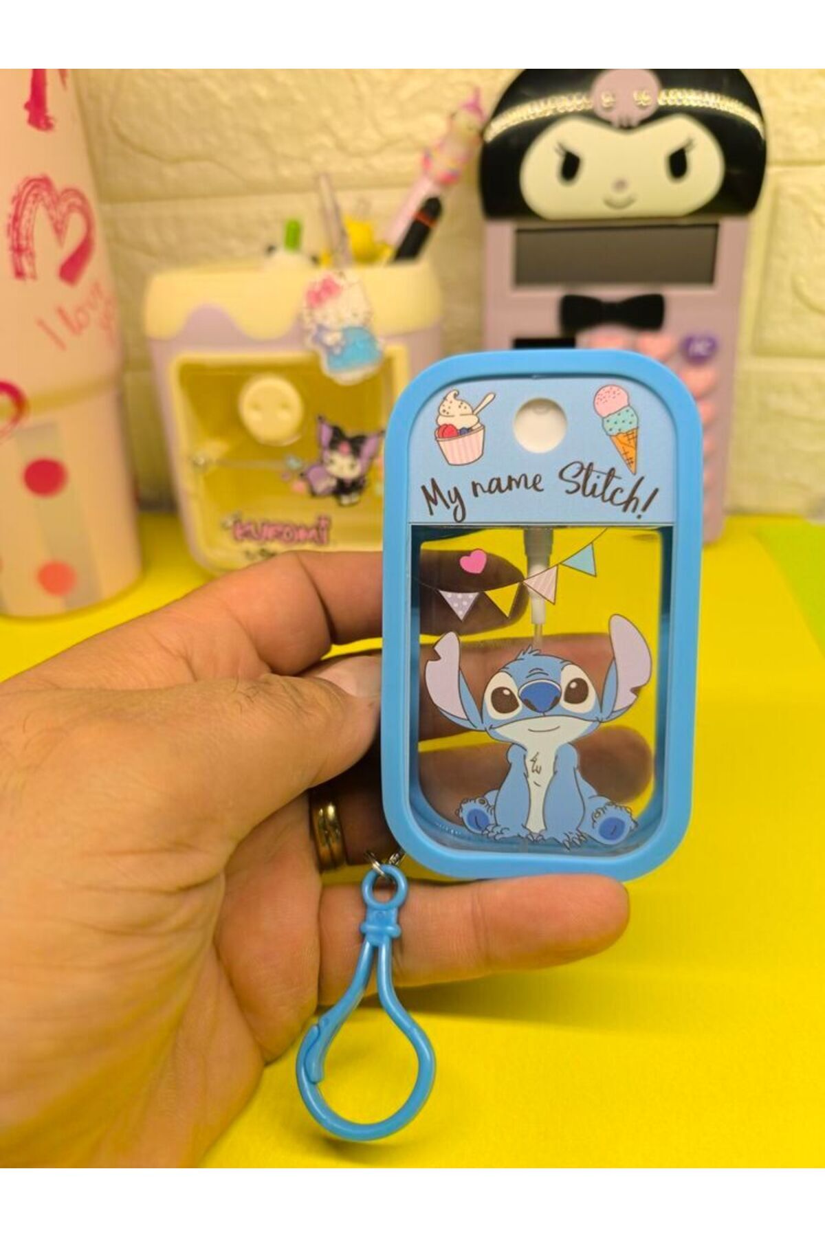 oyuncakçı savaş & europe shop Sanrio doldurulabilir anahtarlık'lı 45 ml sprey parfüm kolanya şişesi renk seçenekli konsept 1 adet fotoğrafı 2 (önizleme)