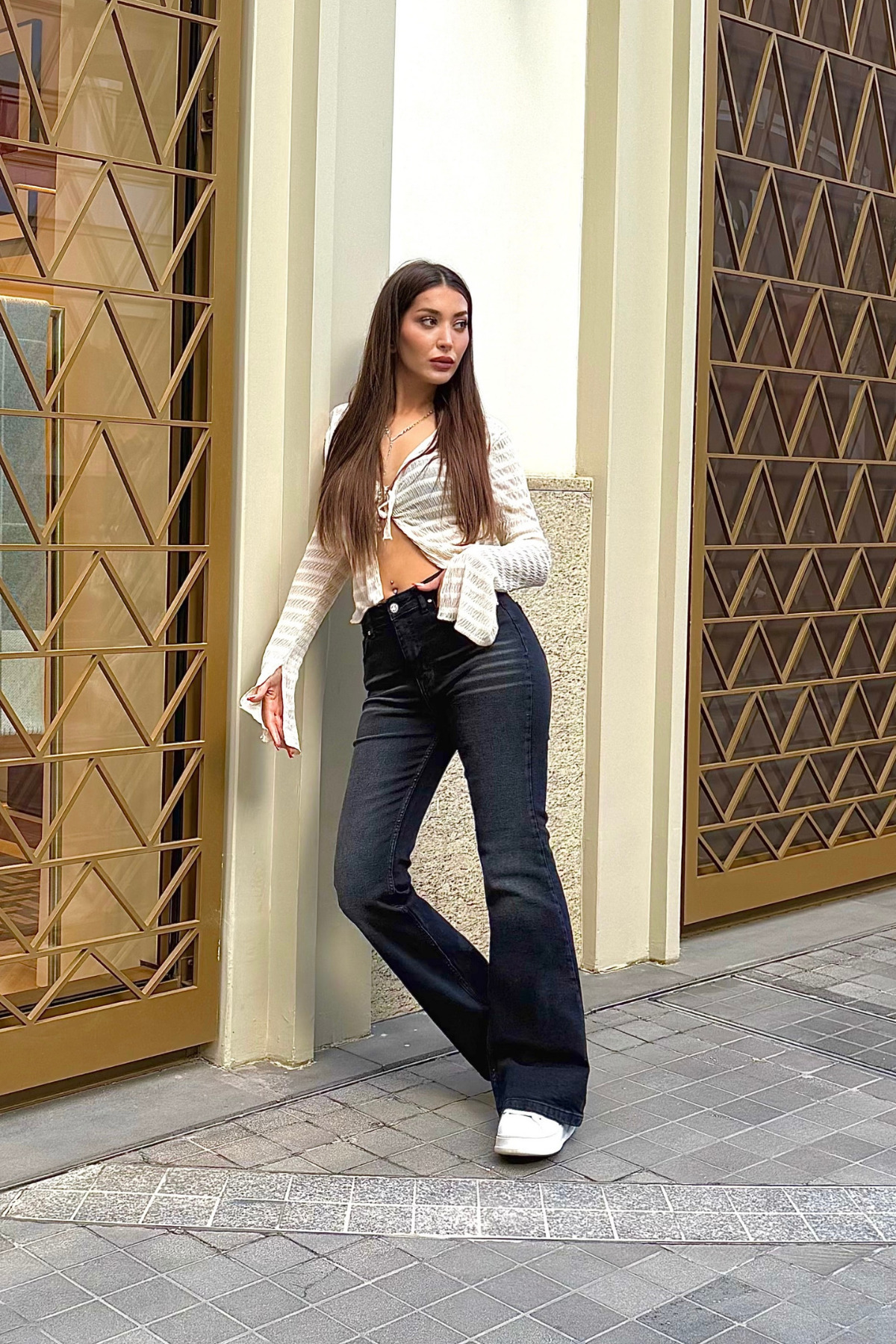 BİKELİFE  Kadın Yüksek Bel Siyah Efektli Likralı/Esnek İspanyol Paça Pantolon - Görsel 7