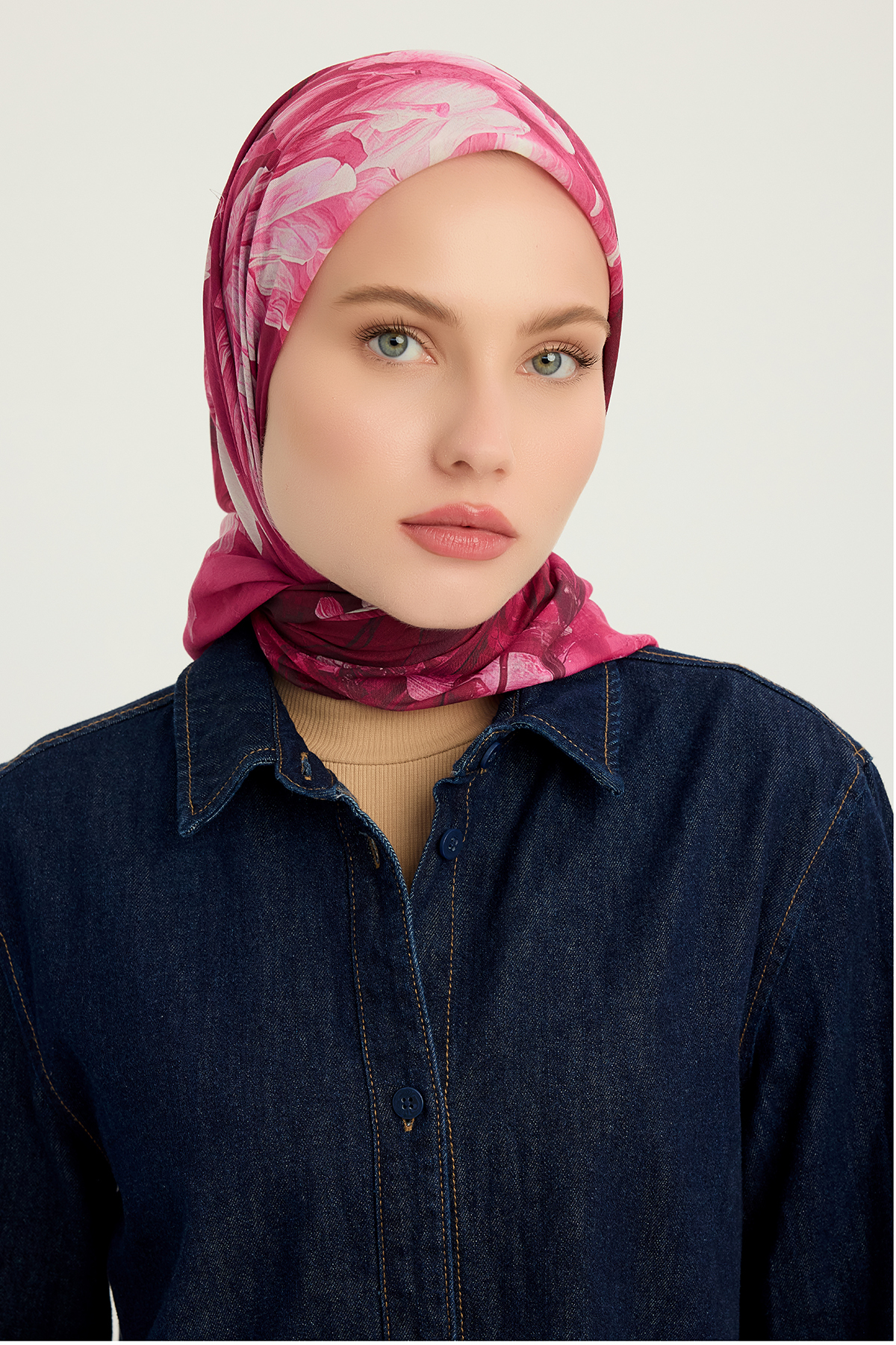 Timeless Imagination - Fuchsia - Efilia Patterned Scarf - 90x90 Cm