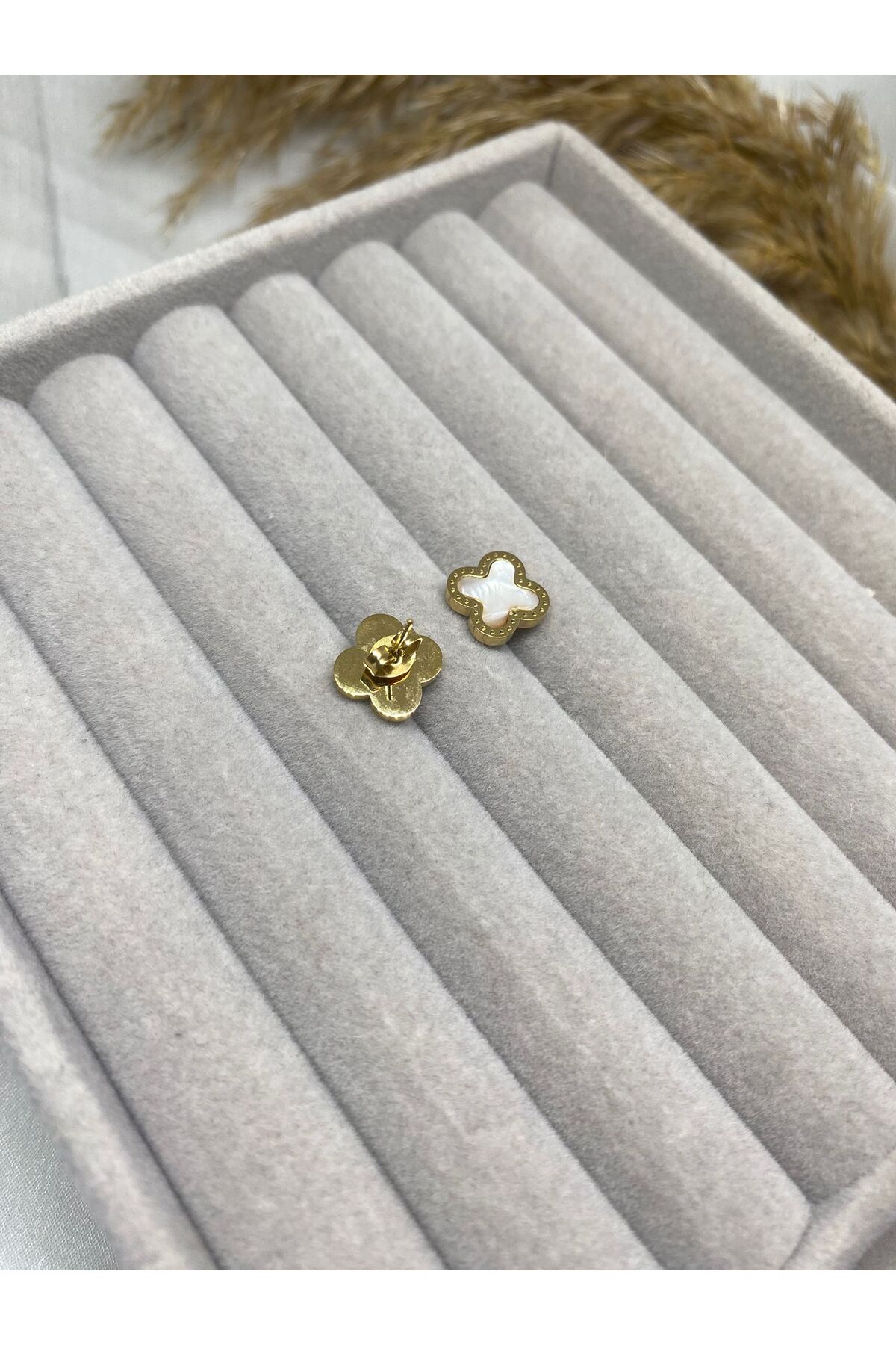 ね*こ様 Van Cleef & Arpels & Cartier ほか　箱、紙 Kaan Accessoire Van Cleef Model Yonca Desenli Altın Renk Çelik
