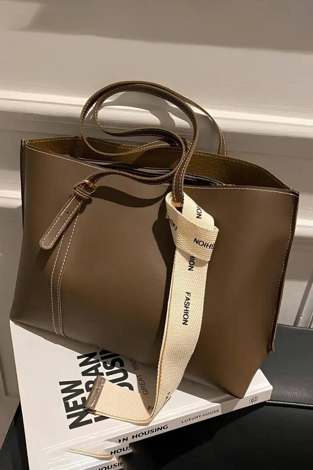 Kahverengi Fashion Kolon Askılı Büyük Boy Kadın El ve Omuz Çantası görünüm 3