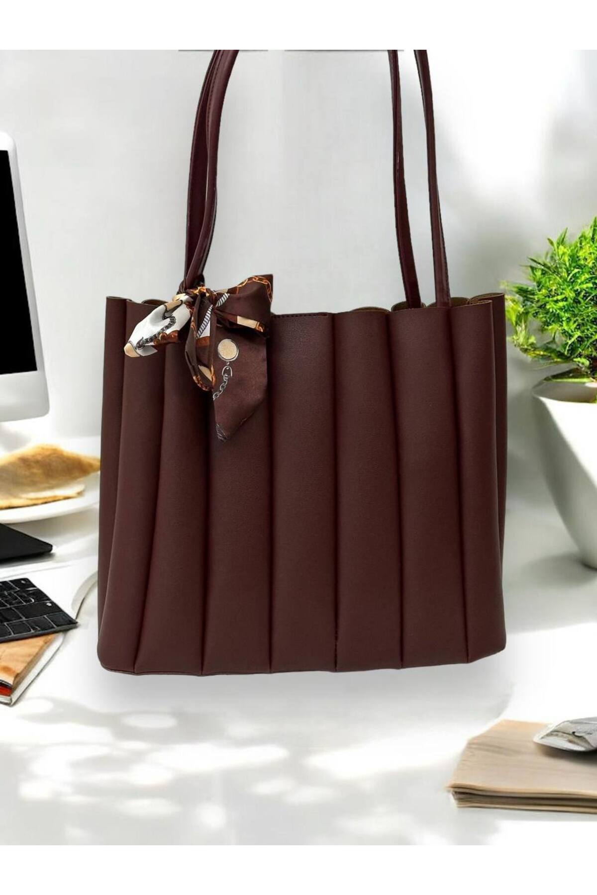 Bordo OLİP Bordo Fular Detaylı Yavrulu Omuz ve Kol Çantası görünüm 2