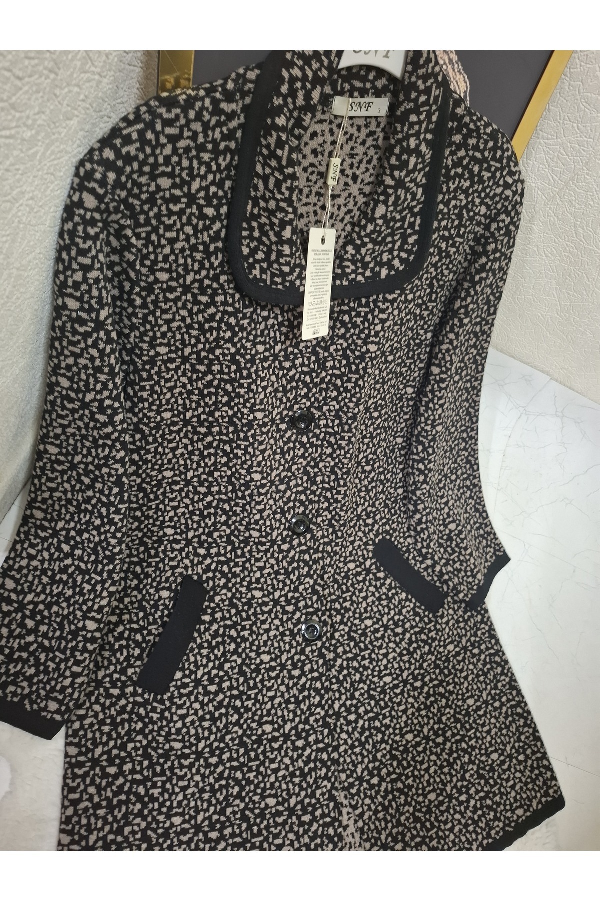 SNF marka desenli hırka