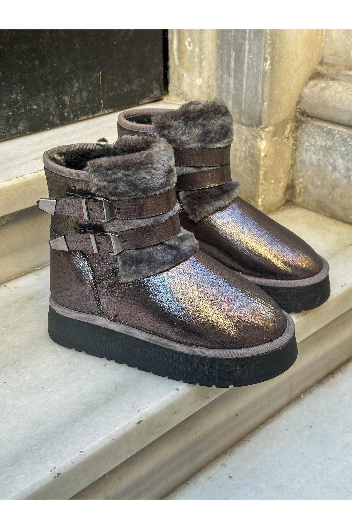 ERVANIN BUTİĞİ Gri (Snoi) Kürklü Toka Detay Kadın Kar Botu