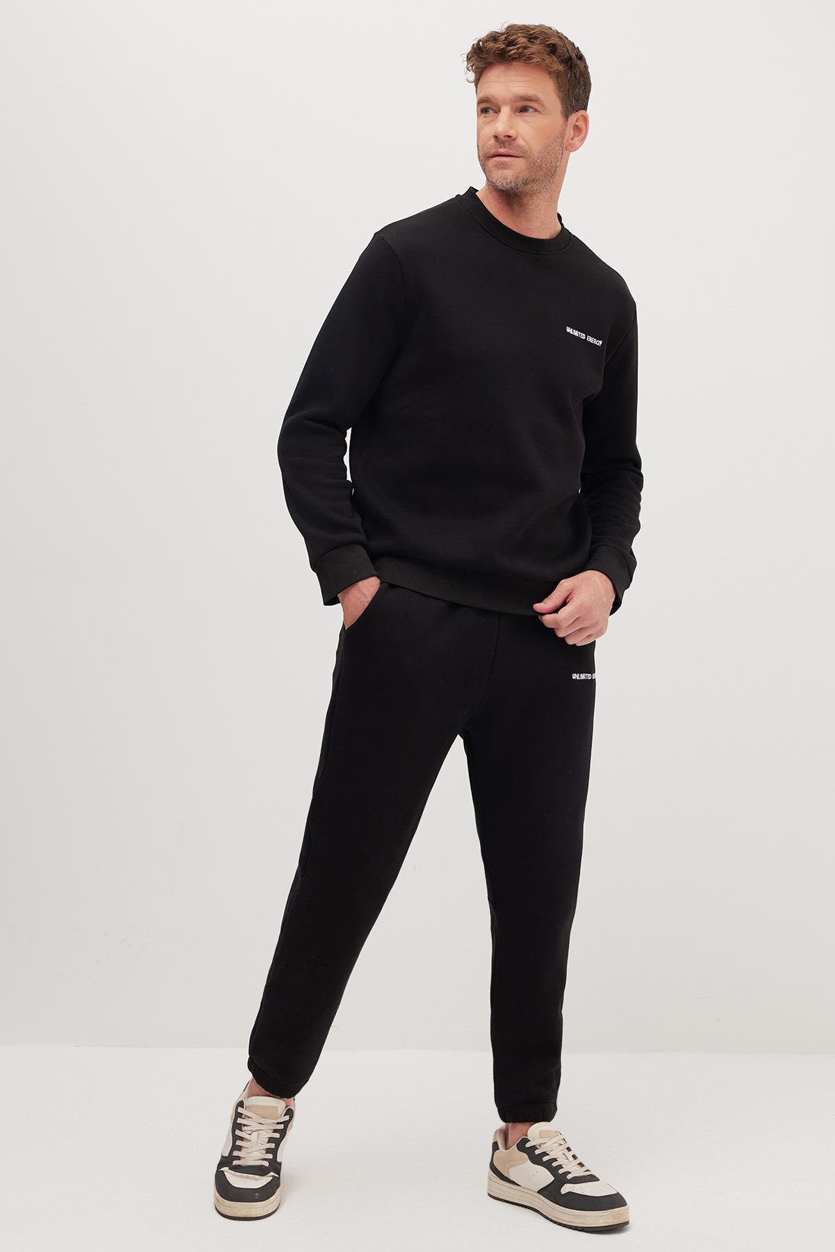 Tudors  Erkek Relax Fit Pamuklu 3 İplik Yumuşak Dokulu İçi Polarlı Bisiklet Yaka Siyah Eşofman Takımı - Görsel 6