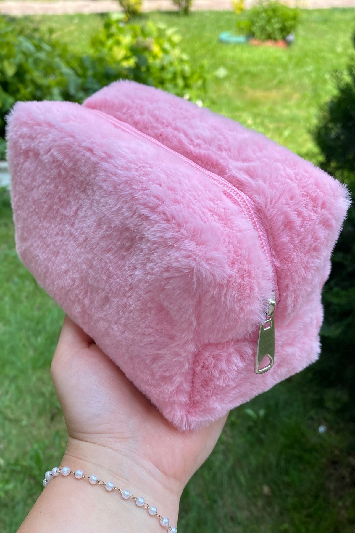 Masdala Egar Peluş Makyaj ve Seyahat Çantası