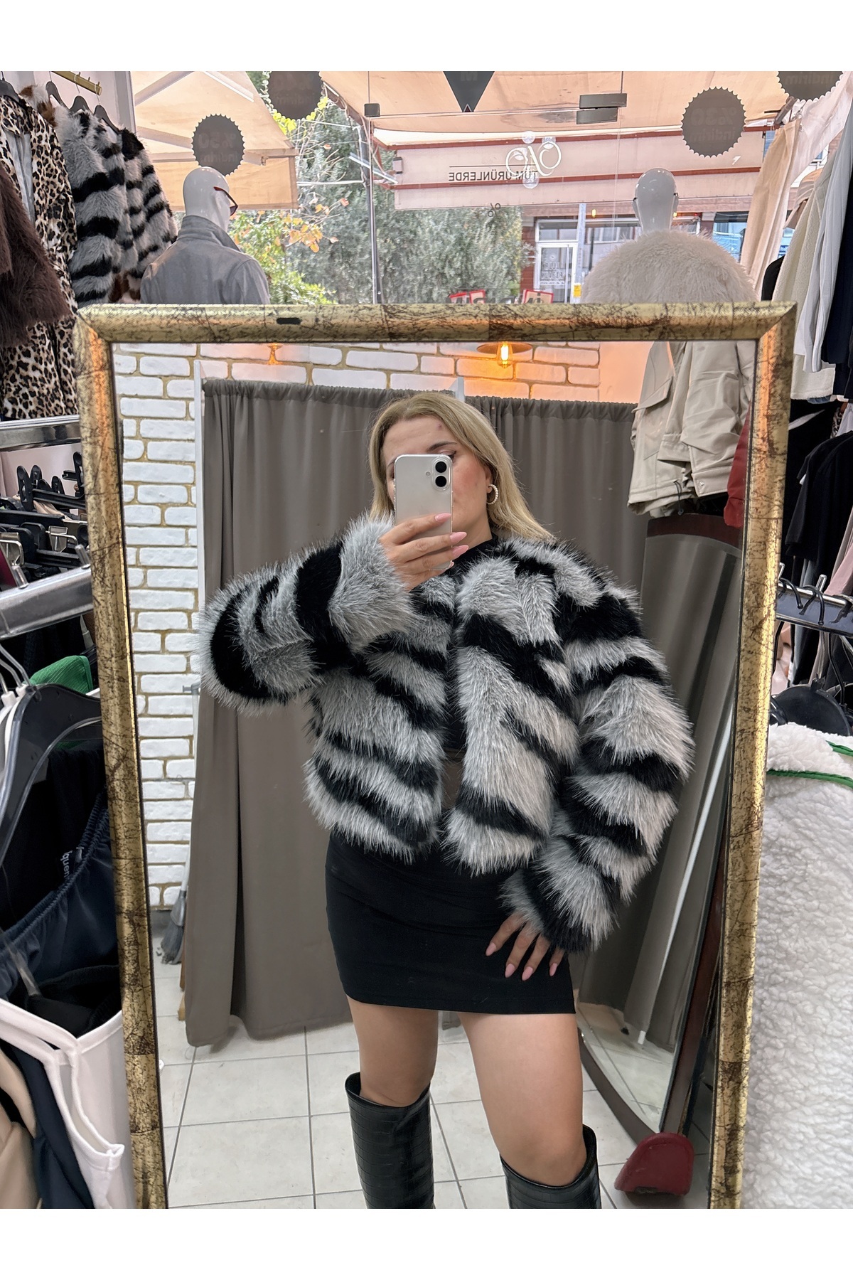 TUBA TOPTAŞ Kürk kısa Astarlı Desenli