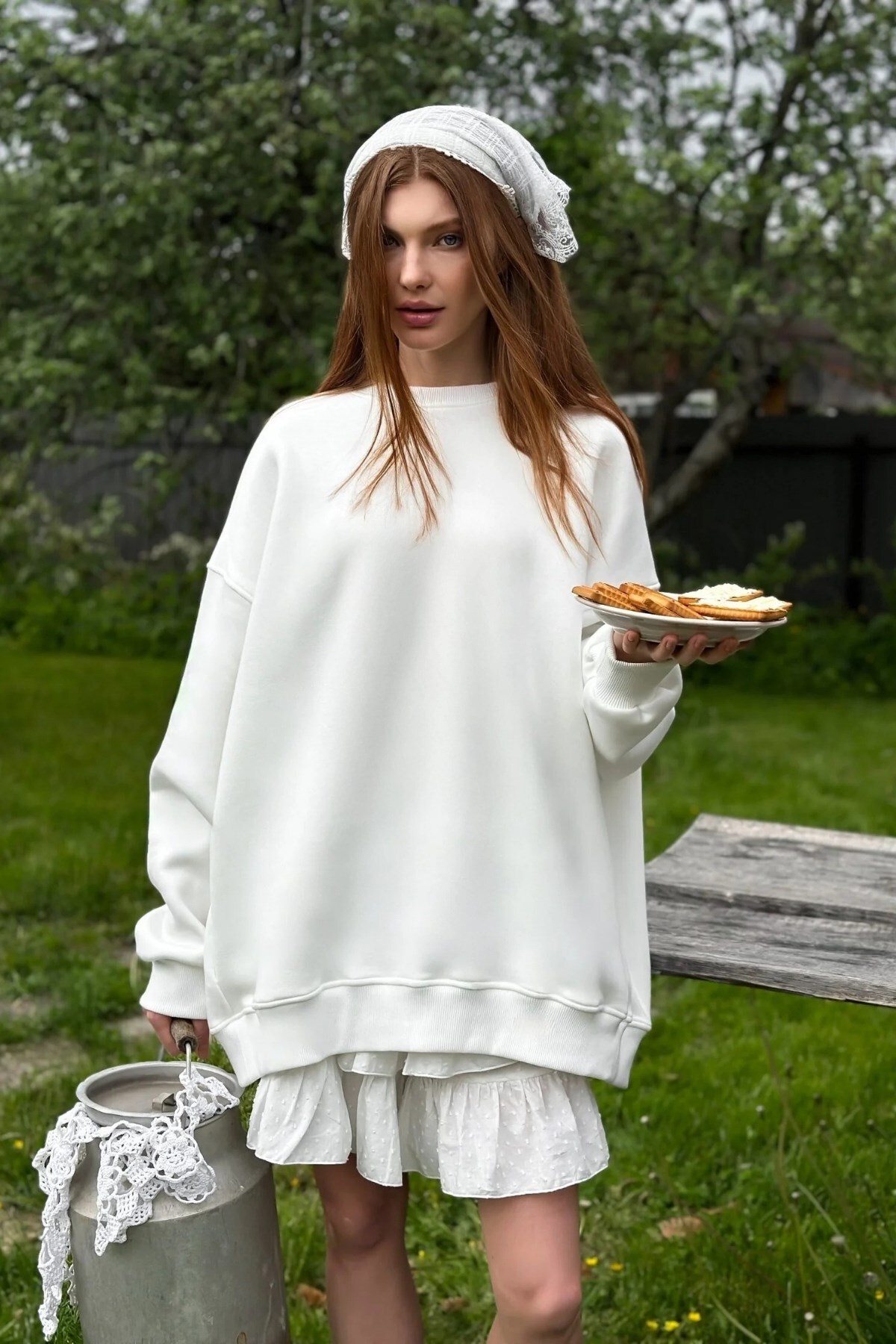 The Champ Clothing  Kadın Oversize Sweatshirt Elbise Basic Beyaz – Bisiklet Yaka, 3 İplik Şardonlu Polar - Görsel 6