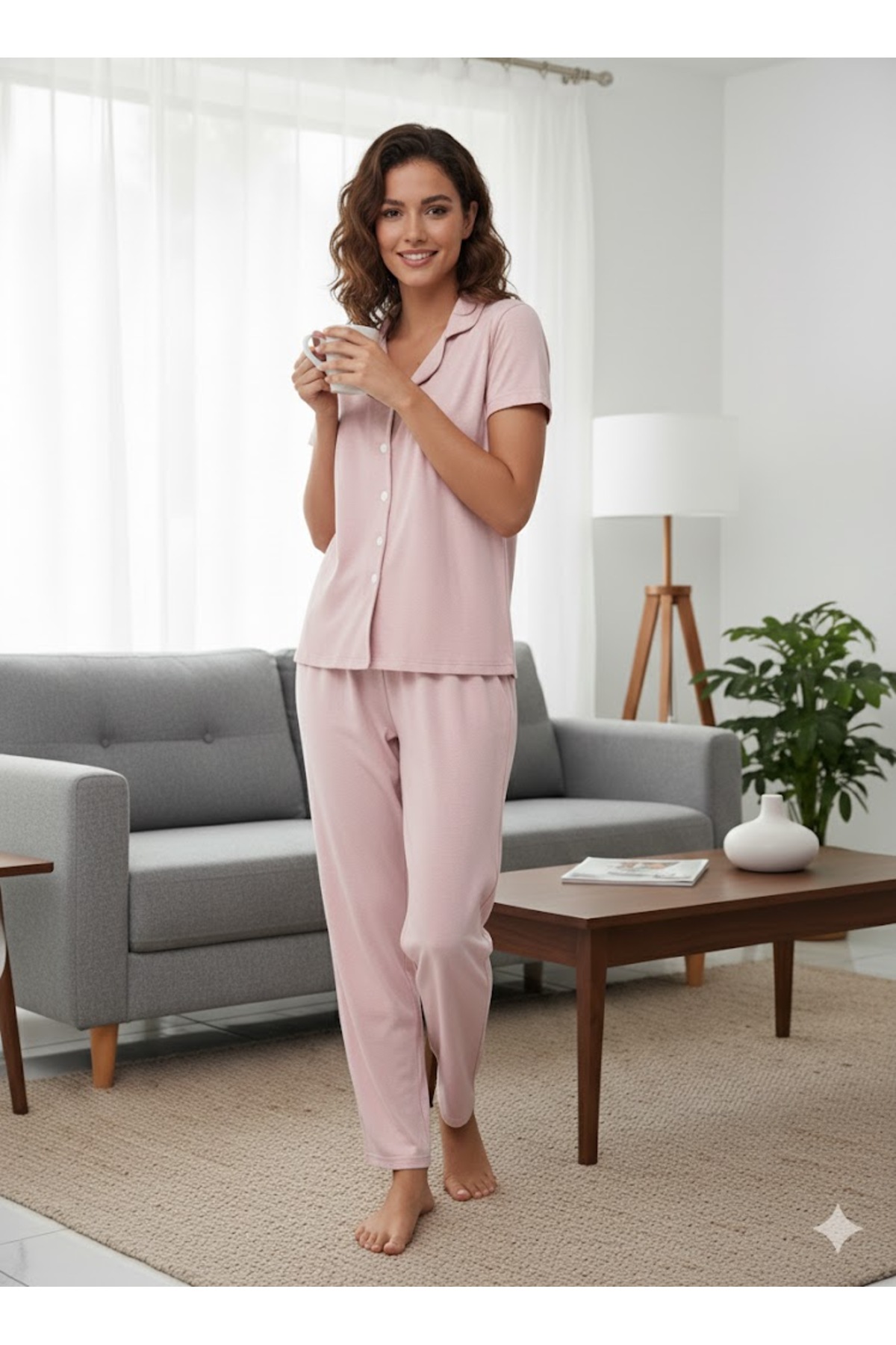sleeproom Women's Buttoned Pajamas Set