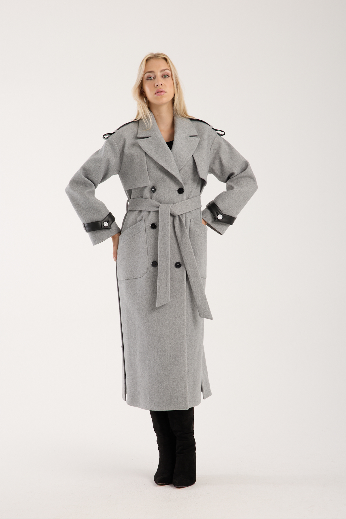 ŞEYDA ERTEM  GRİ RENK DERİ DETAYLI YÜNLÜ KAŞE UZUN MANTO - Görsel 5