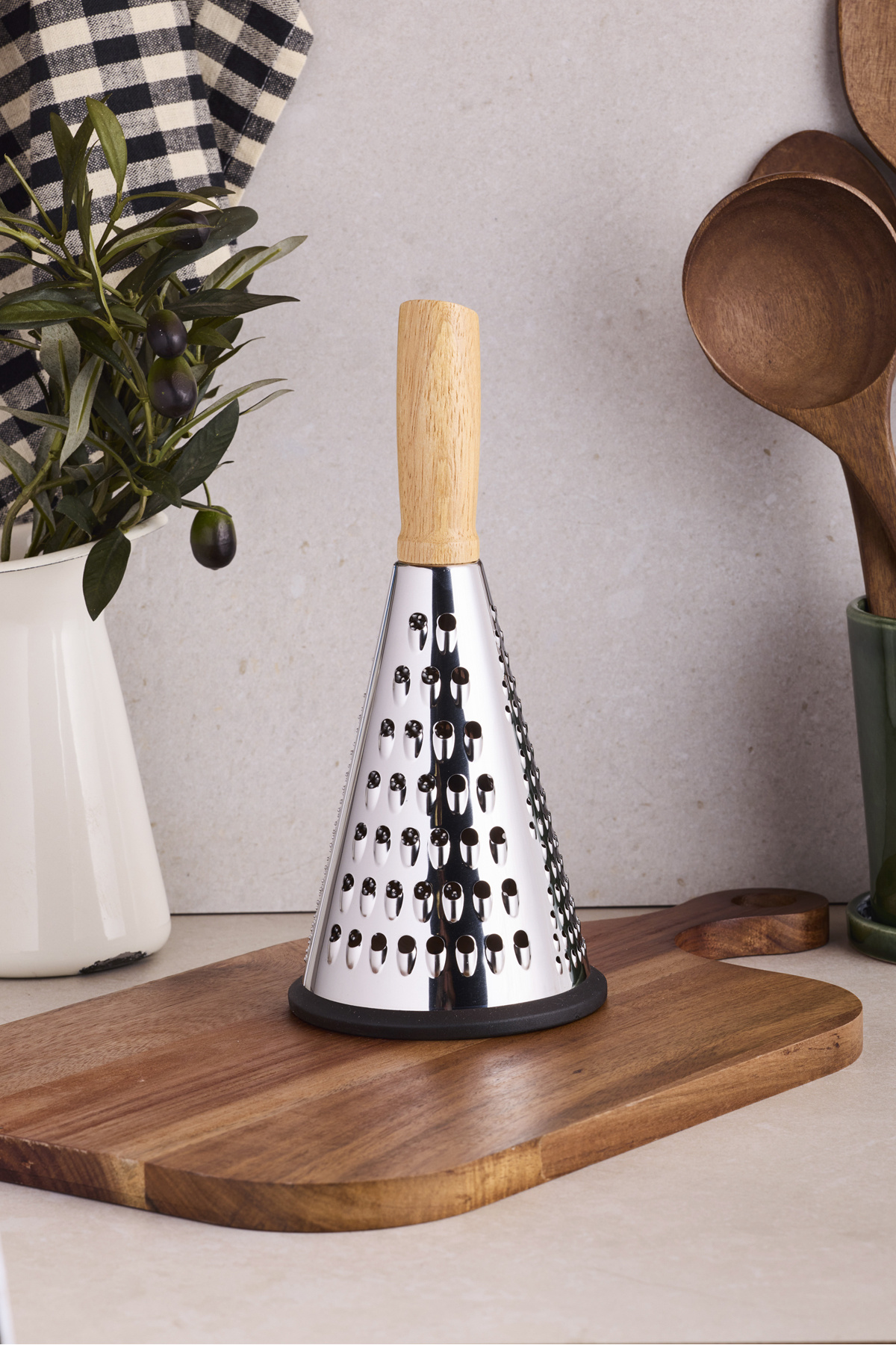 Perotti Grattugia Ergonomik Bambu Saplı Rende 20 cm Kaymaz Tabanlı Konik Form Mutfak Rendesi