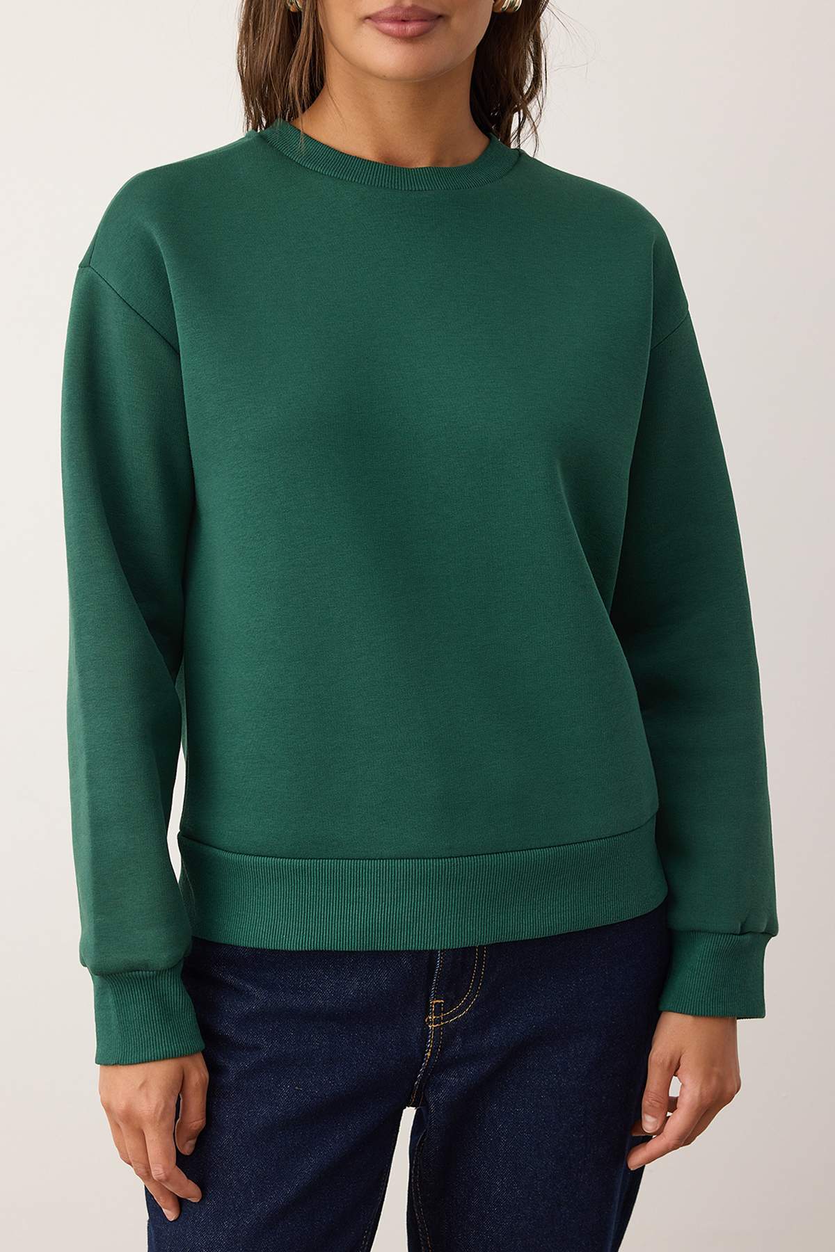 Trendyolmilla  Zümrüt Yeşili Kalın İçi Polarlı Regular Kalıp Bisiklet Yaka Basic Örme Sweatshirt TWOAW24SW00101 - Görsel 3