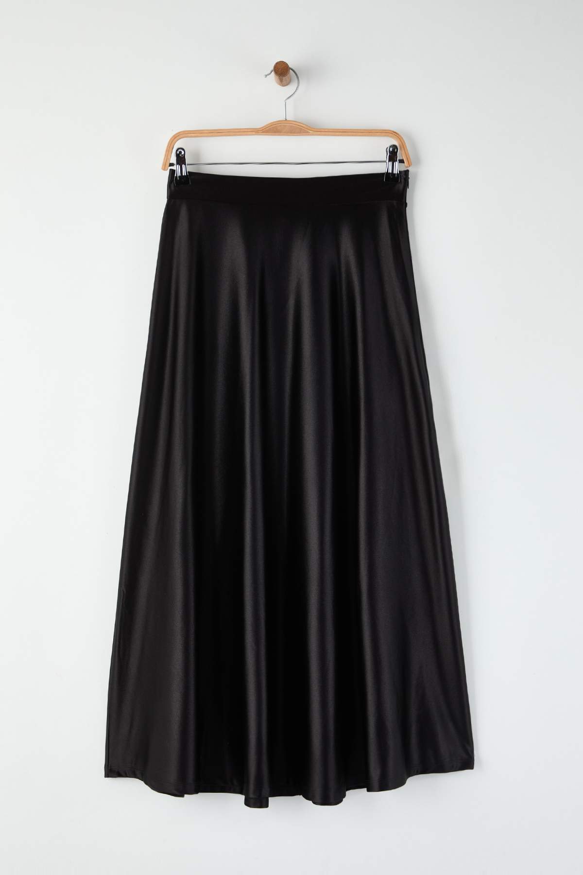 Trendyolmilla  Siyah A Line/Çan Form Maxi Saten Örme Etek TWOAW25ET00111 - Görsel 6