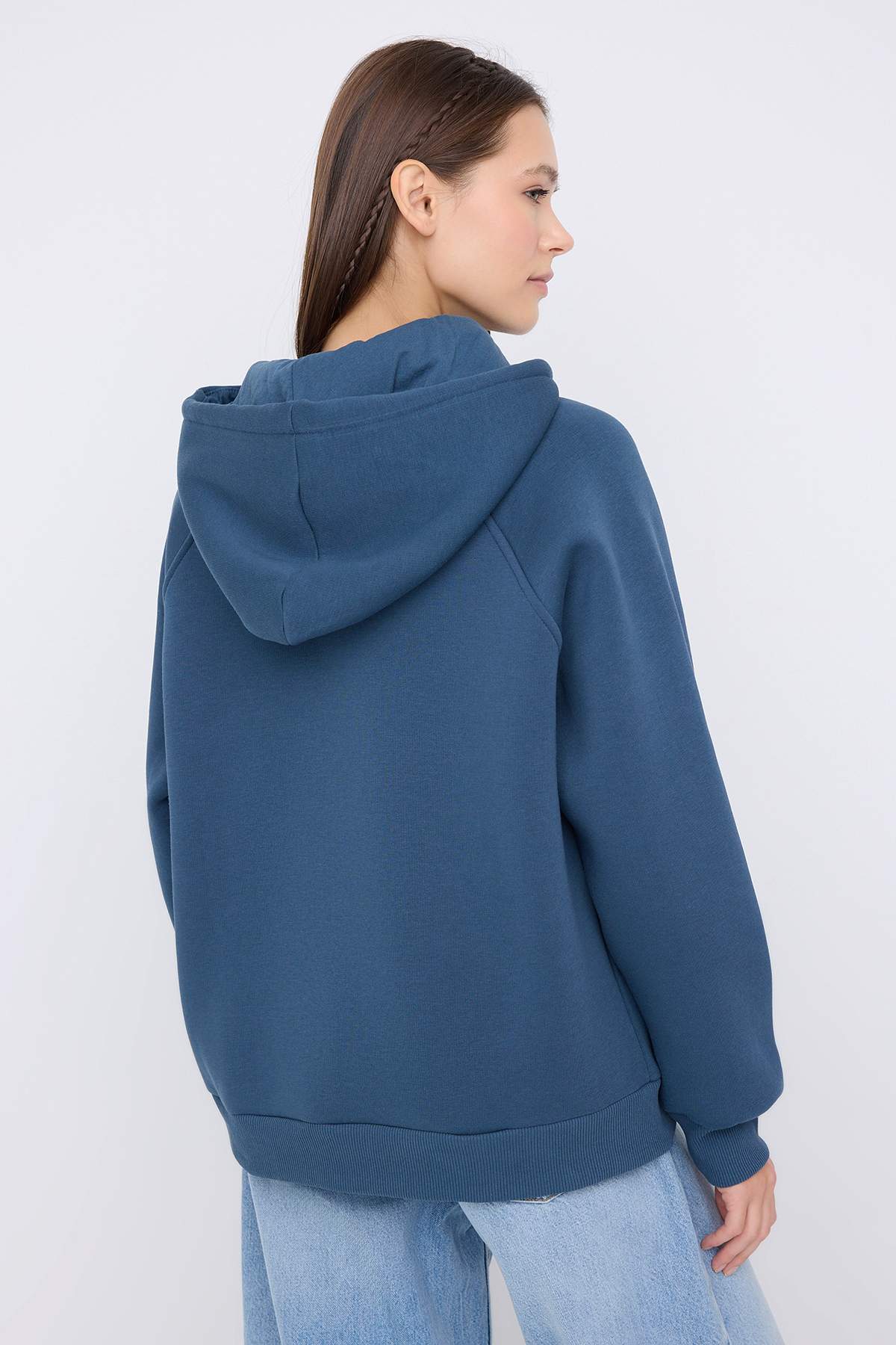 Trendyolmilla  Teen Petrol Slogan Nakışlı Oversize/Geniş Kalıp Kapüşonlu Örme Sweatshirt TWOAW26SW00175 - Görsel 4