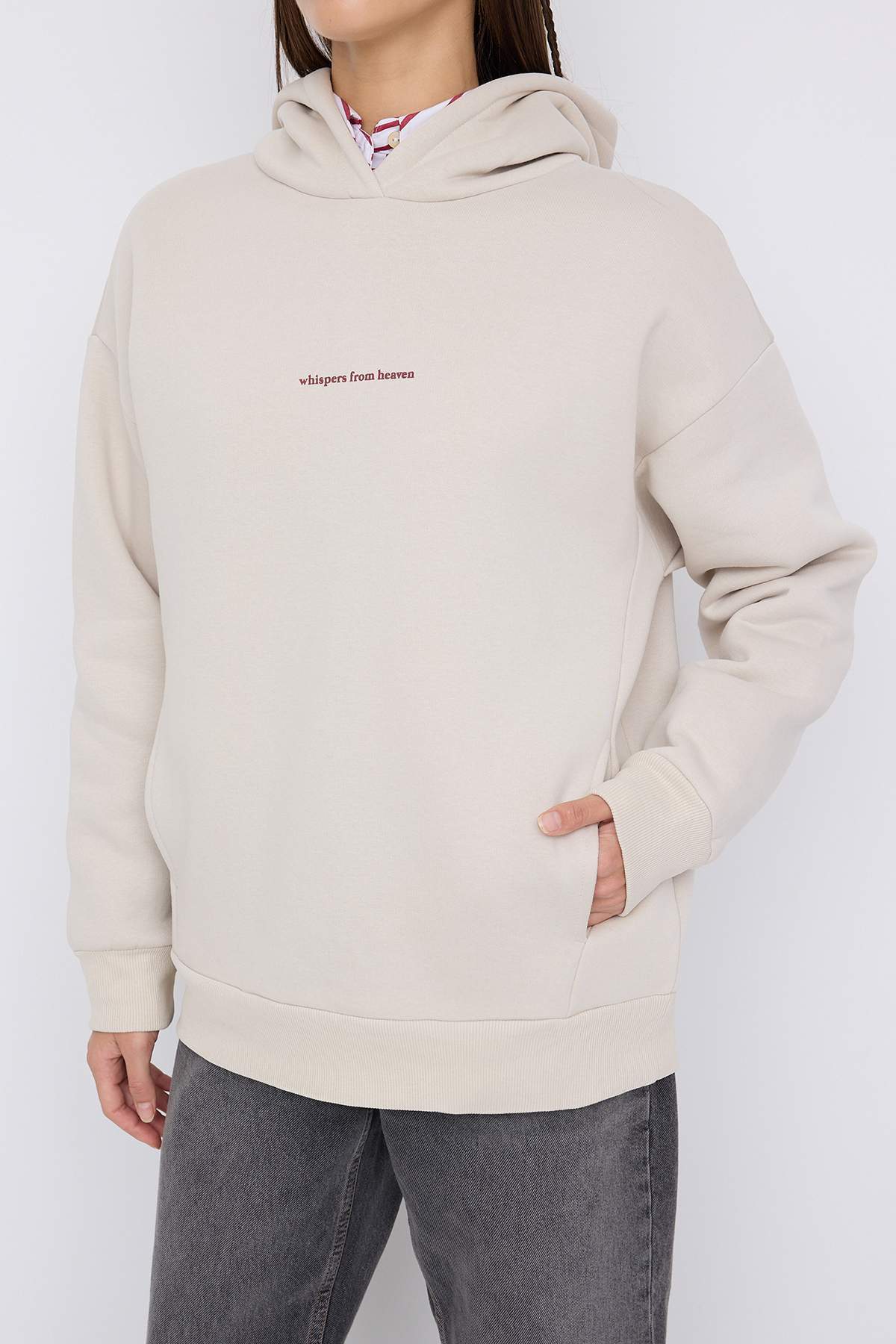 Trendyolmilla  Teen Taş Kapüşonlu Sırt Melek Baskılı Kalın İçi Polarlı Oversize Örme Sweatshirt TWOAW26SW00198 - Görsel 3