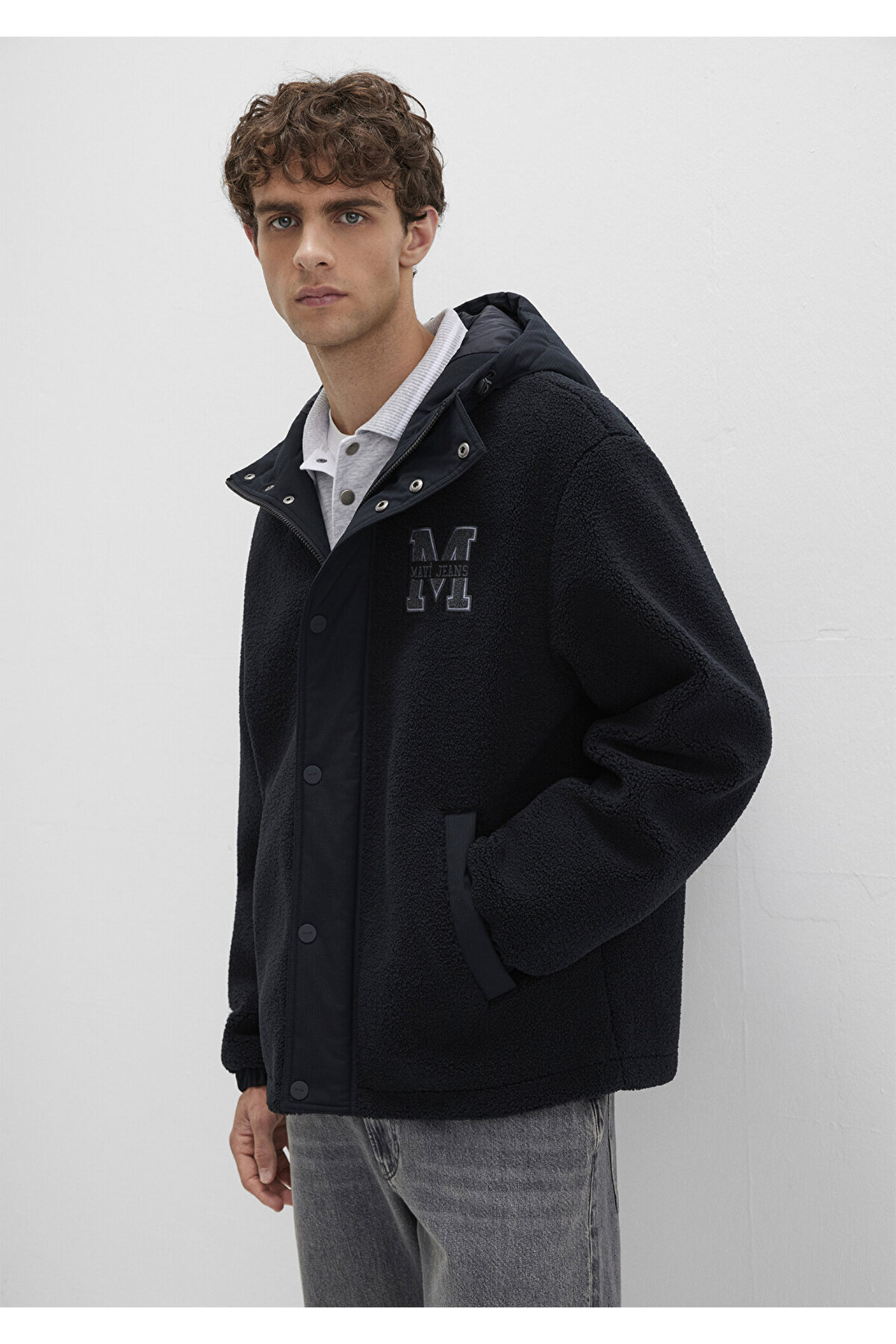ماوی کت مشکی وصله دار M Logo Loose Fit / Loose Comfortable Cut 0110628-80022
