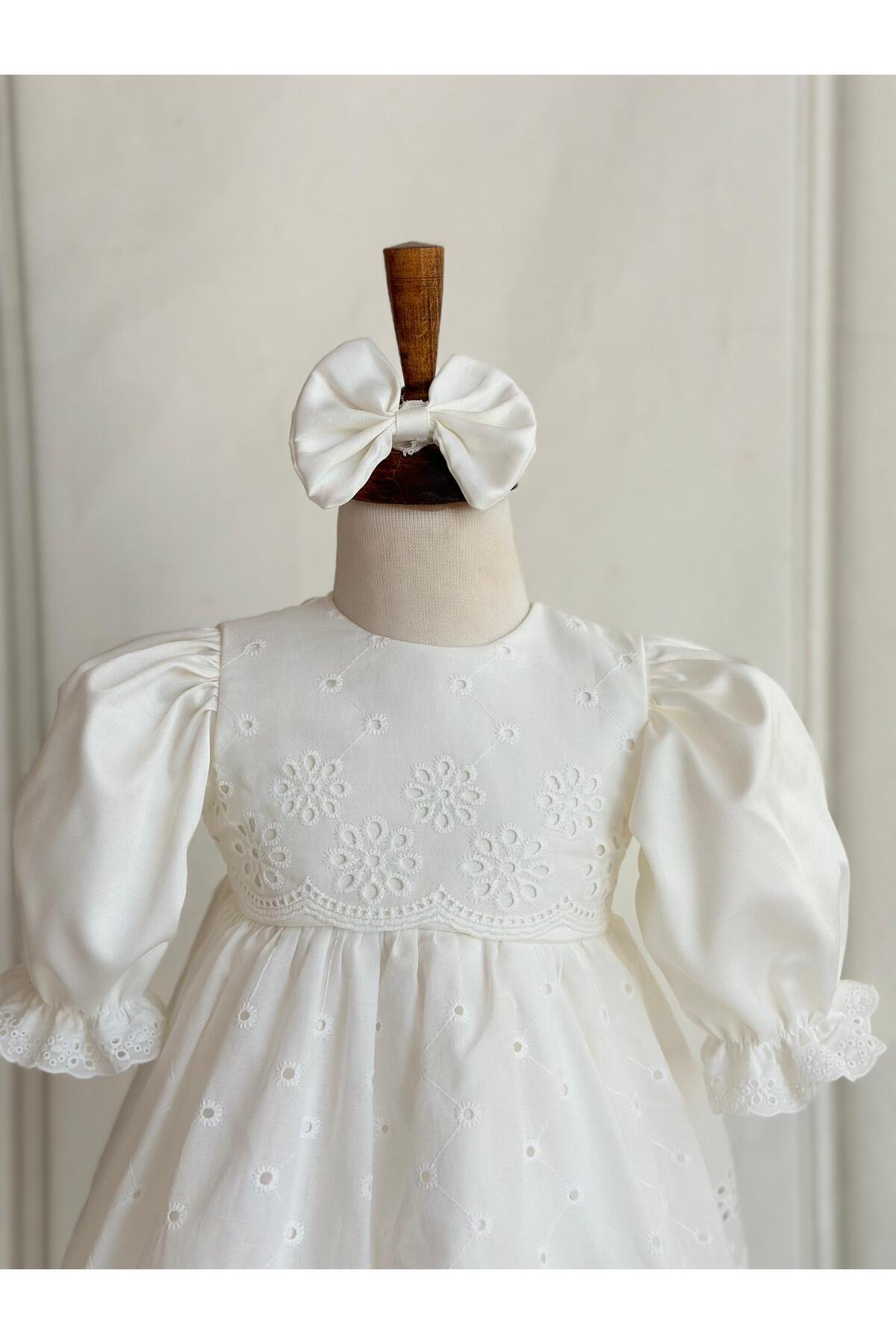 Hobidik Bebek Beyaz Fisto Elbise Seti fotoğrafı 5 (önizleme)