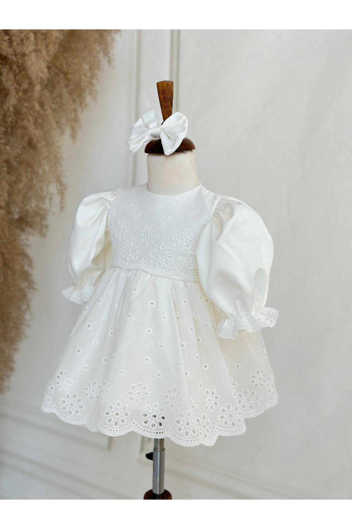Hobidik Bebek Beyaz Fisto Elbise Seti fotoğrafı 3 (önizleme)