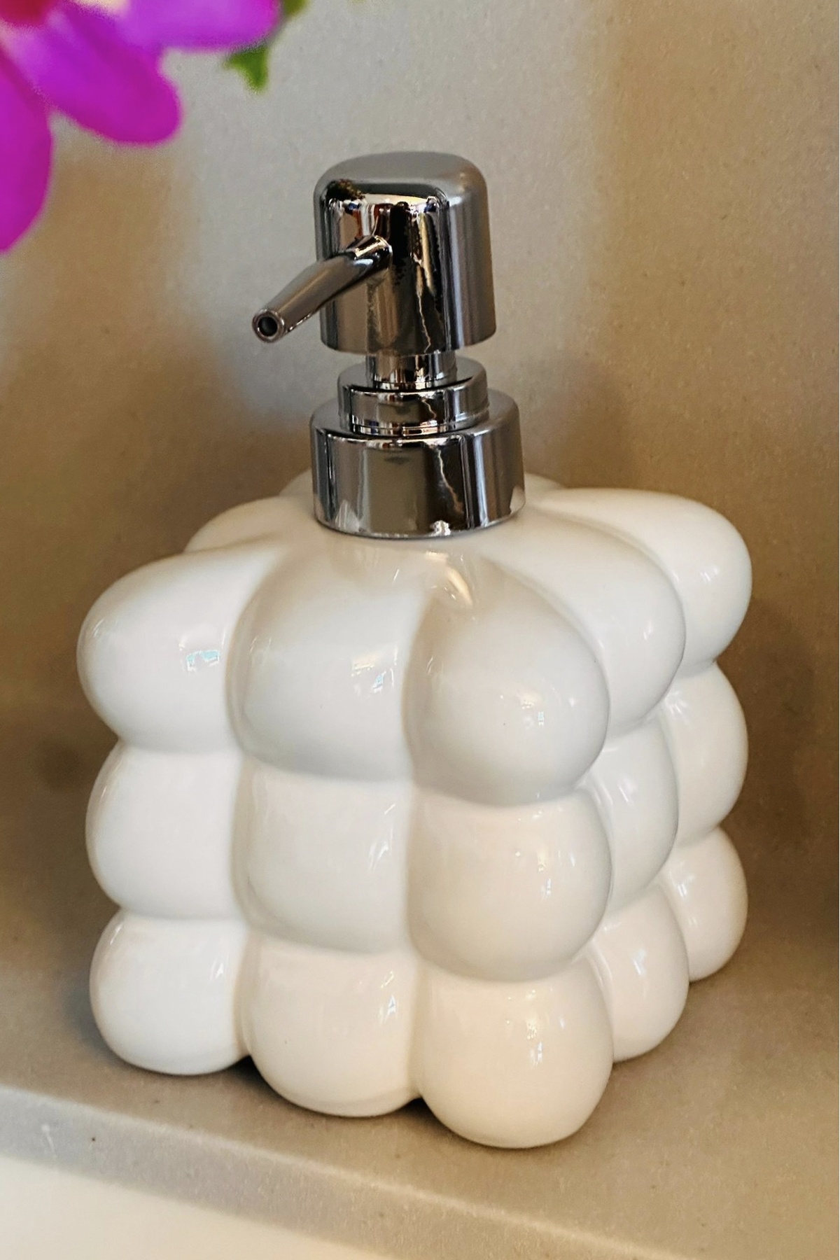 MAKRİ HOME Seramik Üzüm Sabunluk 350 ml – 9x9x15(Y) cm, Siyah Beyaz