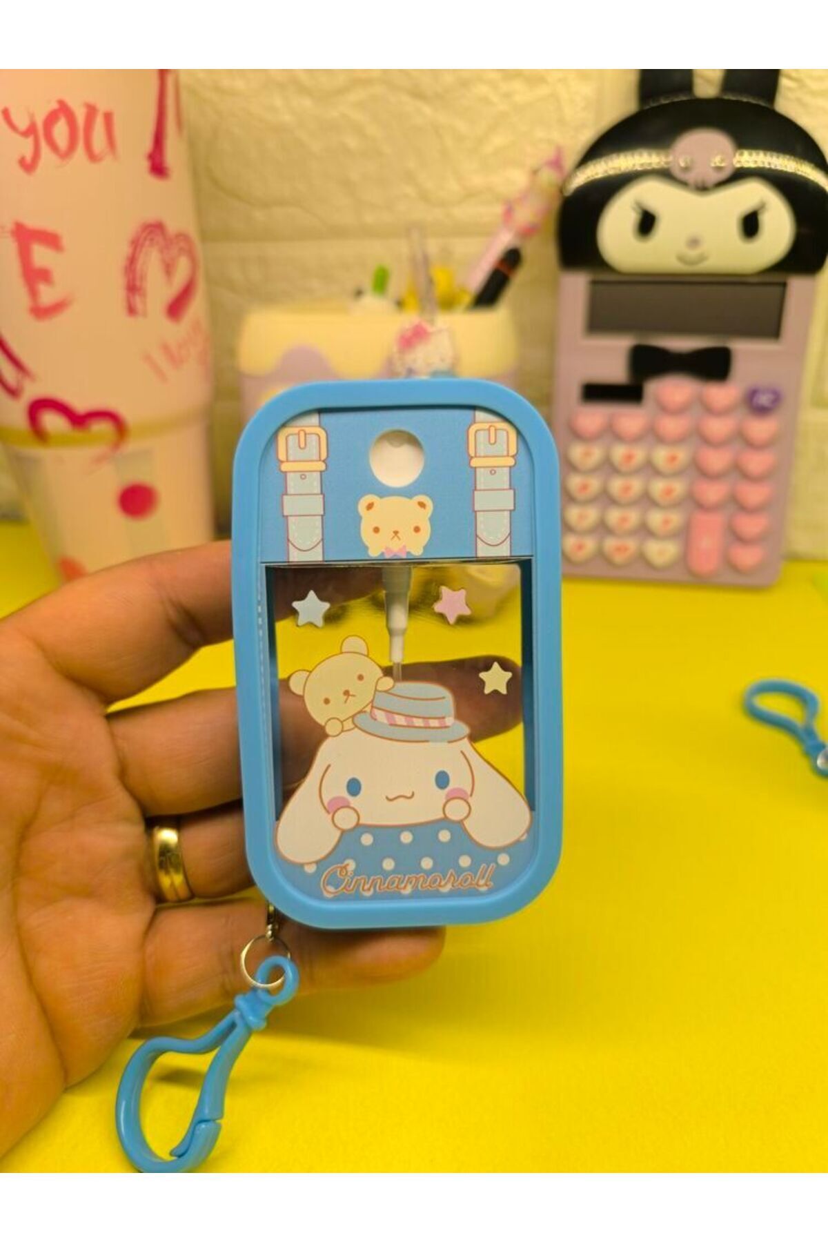 oyuncakçı savaş & europe shop Sanrio doldurulabilir anahtarlık'lı 45 ml sprey parfüm kolanya şişesi renk seçenekli konsept 1 adet fotoğrafı 5 (önizleme)