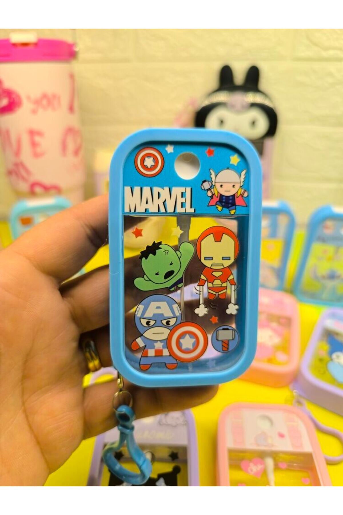 oyuncakçı savaş & europe shop Sanrio doldurulabilir anahtarlık'lı 45 ml sprey parfüm kolanya şişesi renk seçenekli konsept 1 adet fotoğrafı 4 (önizleme)