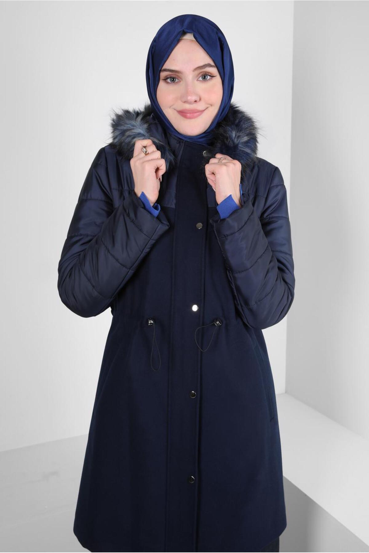 آلوینا کت کلاه‌دار ۹۰۲۴۴