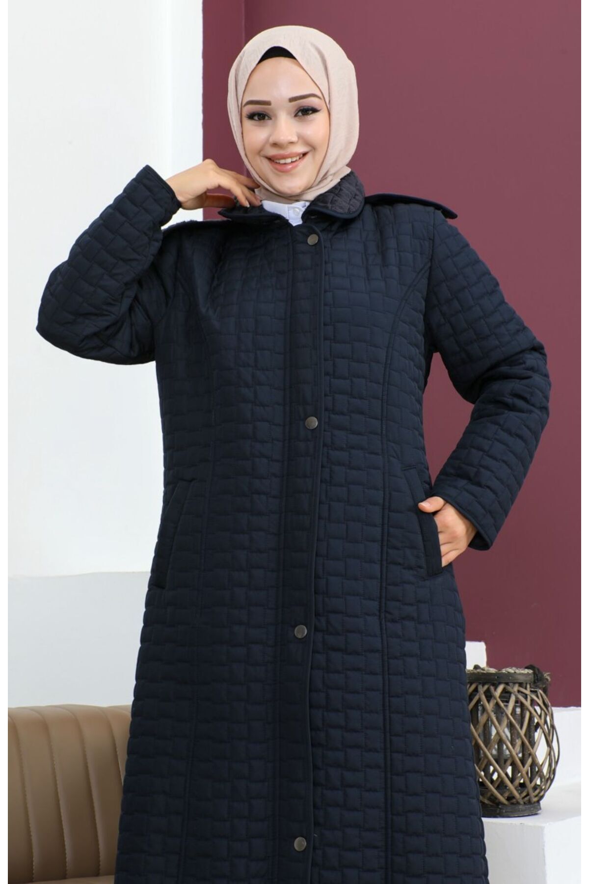 GÖZDE GİYİM  BÜYÜK BEDEN KAPİTONE MANTO - Görsel 4