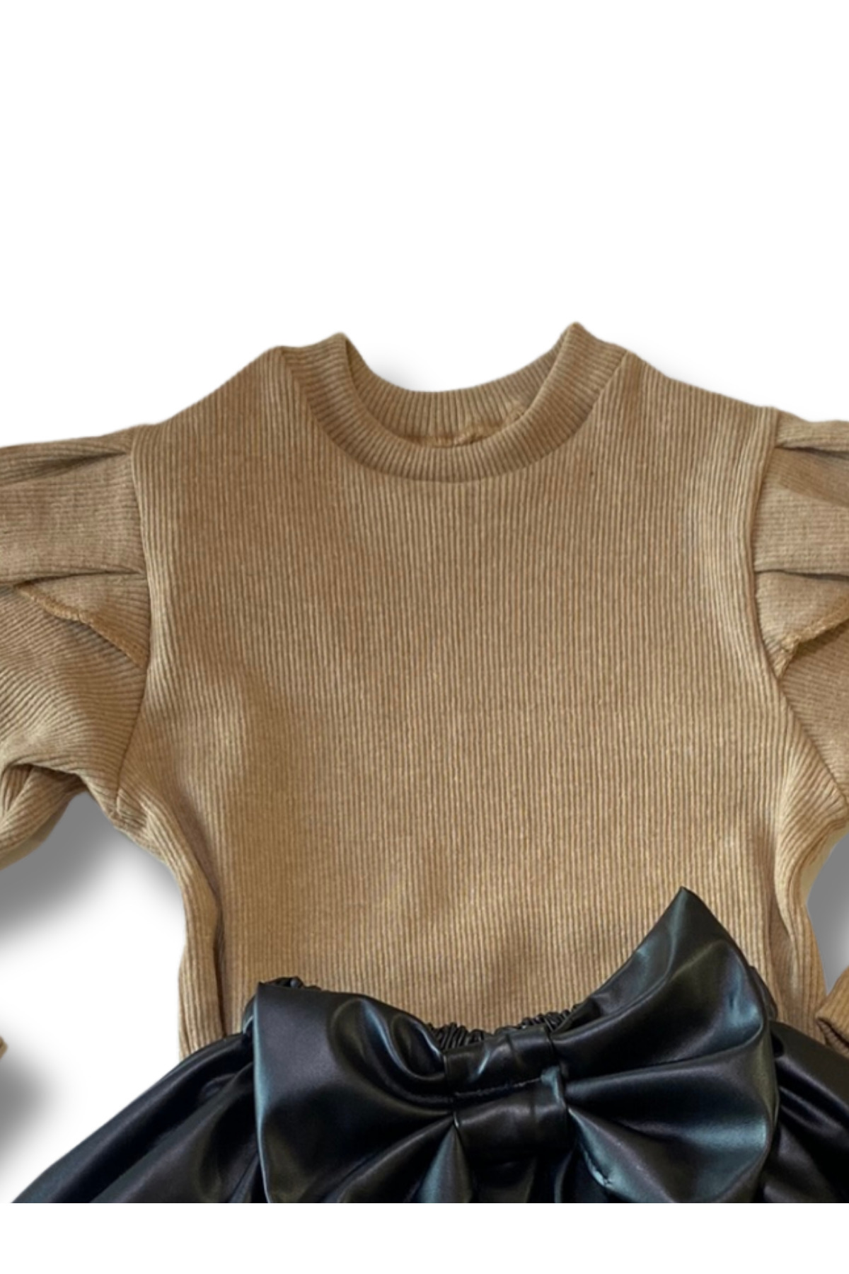 özge başaran Kız Bebek ve Kız Çocuk İçin Deri Etek Omuz Fırfırlı Sütlükahve Badi Siyah fiyonklu Çorap Seti fotoğrafı 7 (önizleme)