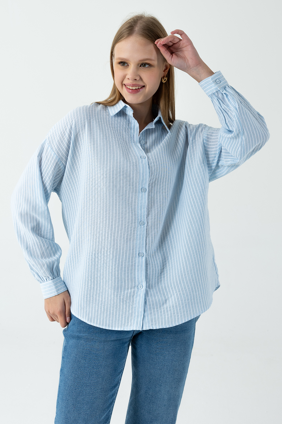 GİYSA  Kadın Uzun Kollu Pamuklu Oversize Çizgili Gömlek Mavi - 26Y 2021 - Görsel 2