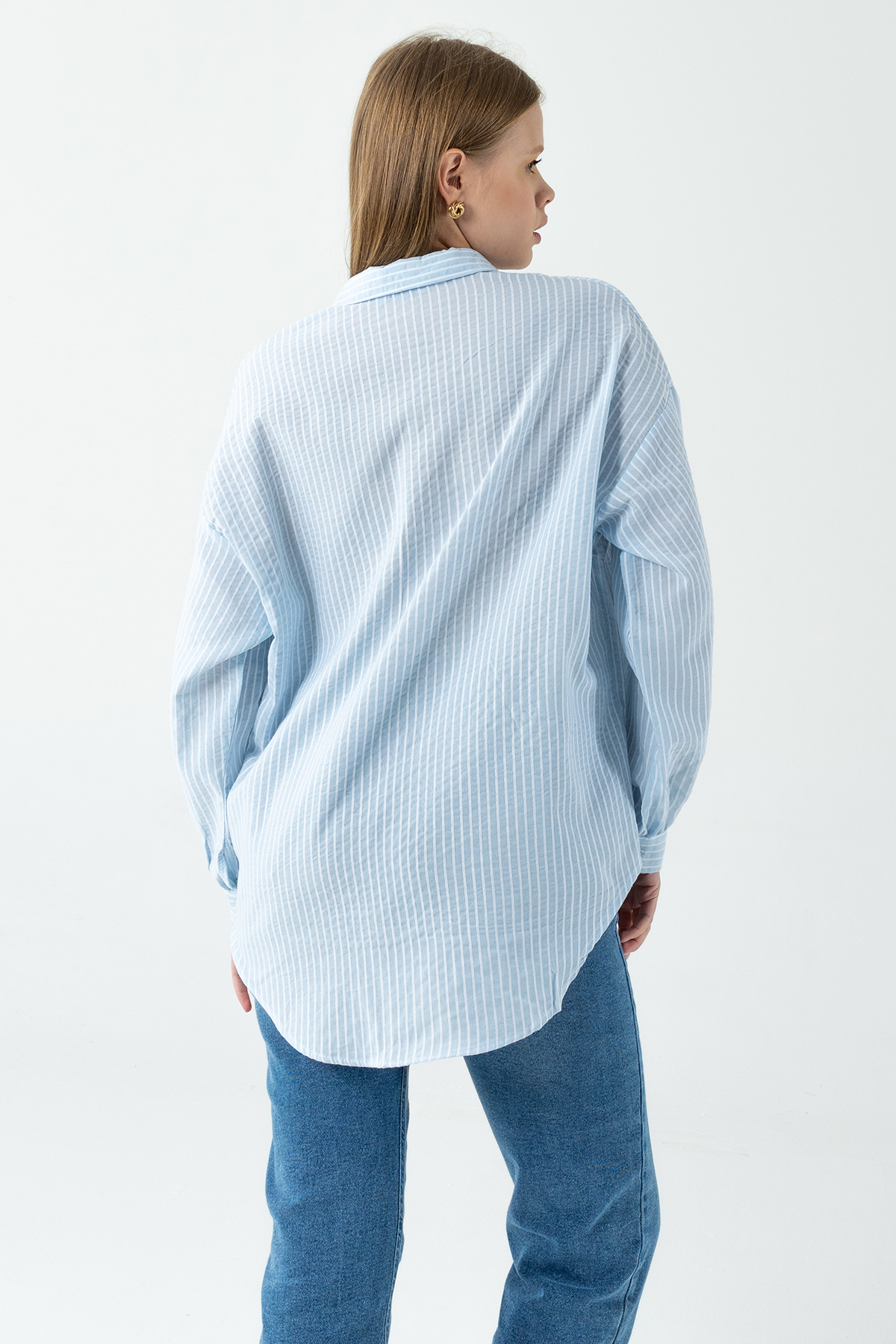 GİYSA  Kadın Uzun Kollu Pamuklu Oversize Çizgili Gömlek Mavi - 26Y 2021 - Görsel 4