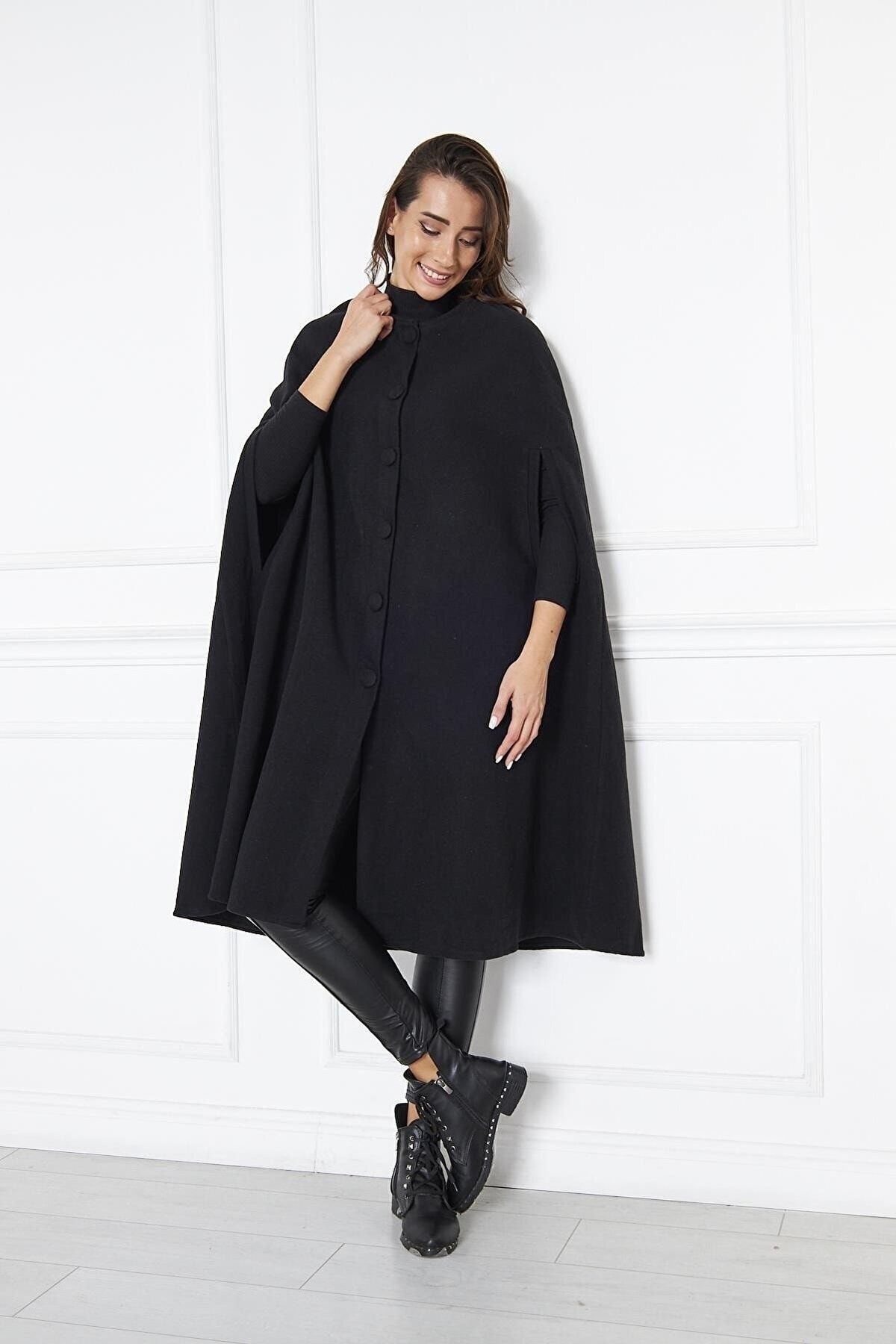 comstar Kadın Trend Düğmeli Siyah Kaşe Pelerin Panço