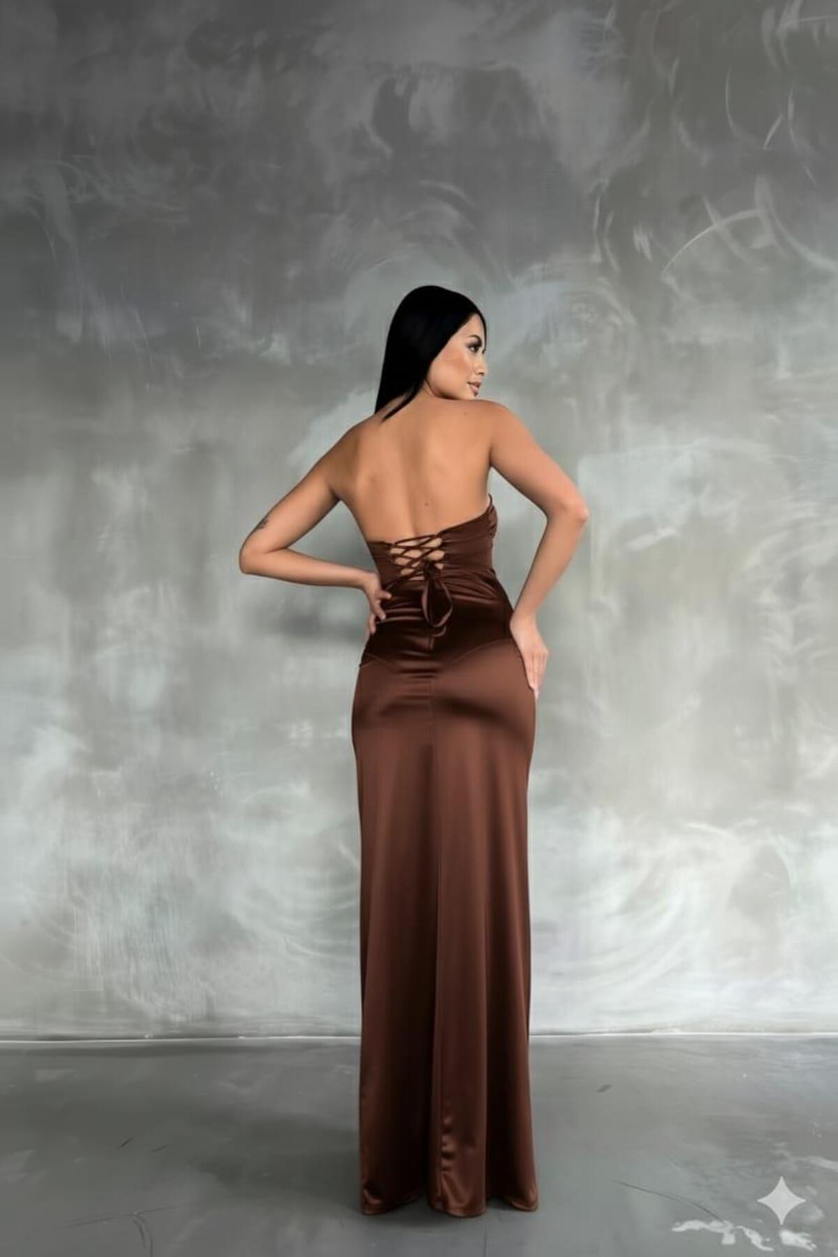 Modafeminen  Pamira Ön Düğüm Detay Straplez Saten Abiye 582836 KAHVE - Görsel 2