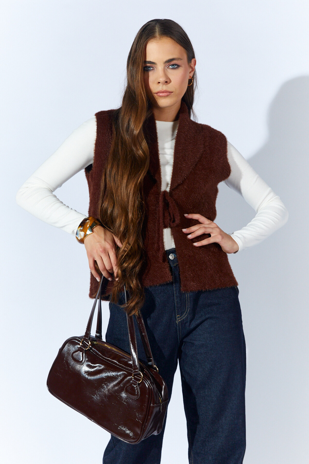 Kahve Önden Bağlamalı Tüylü Triko Yelek | MKW379856-01