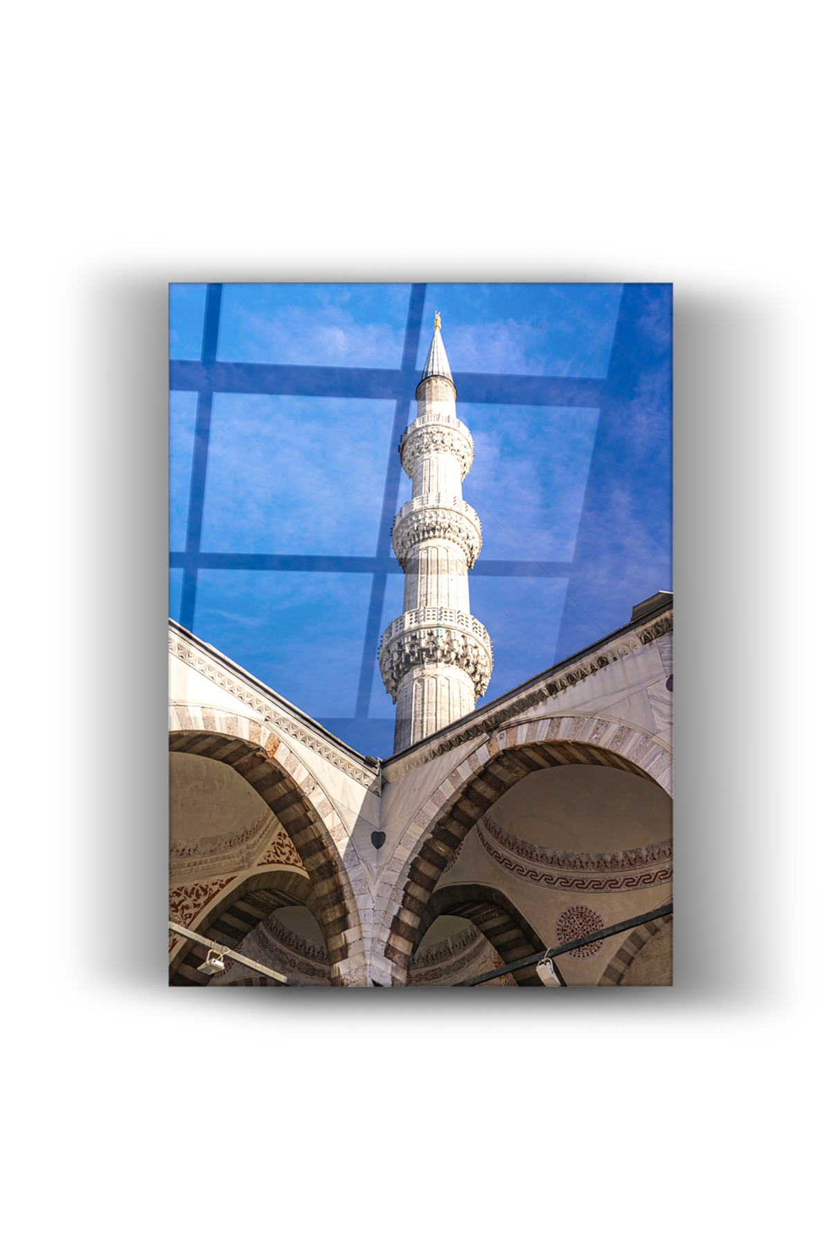 Süleymaniye Camii’nin Avlusundan Bir Minare