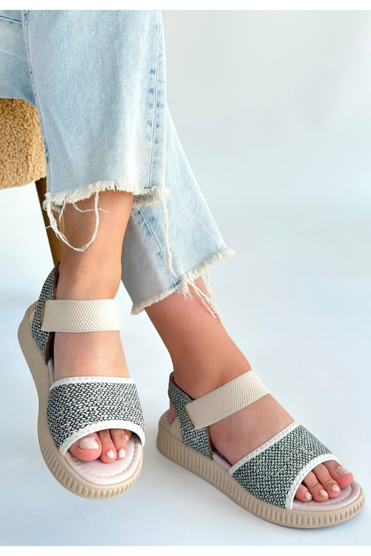 Kuzgun Ticaret Jake Yeşil Hasır Cilt Sandalet - Lisinya