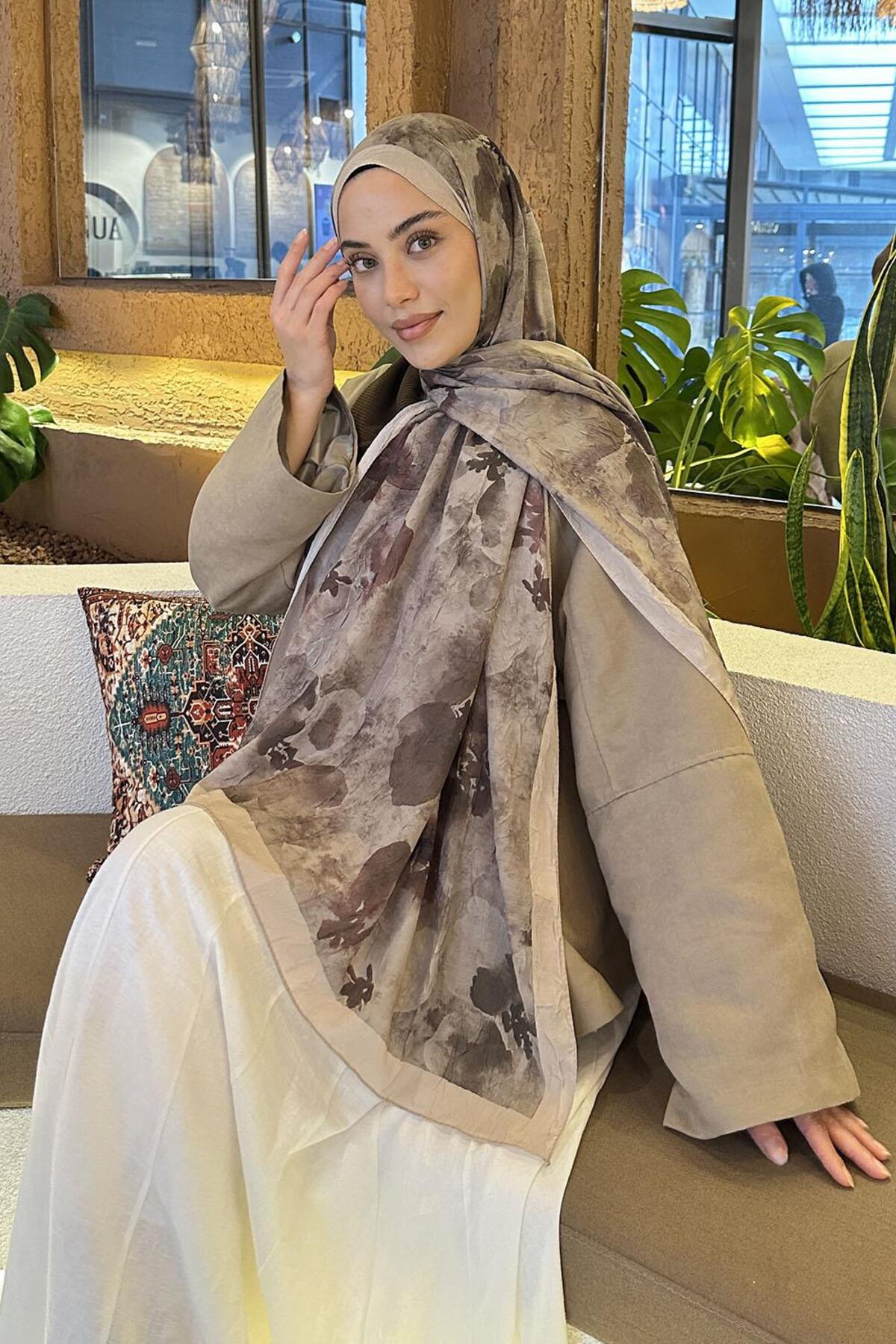 Lamelif  Batik Çiçek Desen Bambu Şal Asker Yeşili - Görsel 3