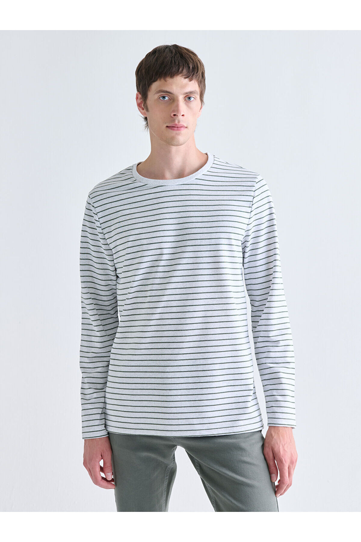 تیشرت ال سی وایکیکی W5I242Z8-LFS-670089