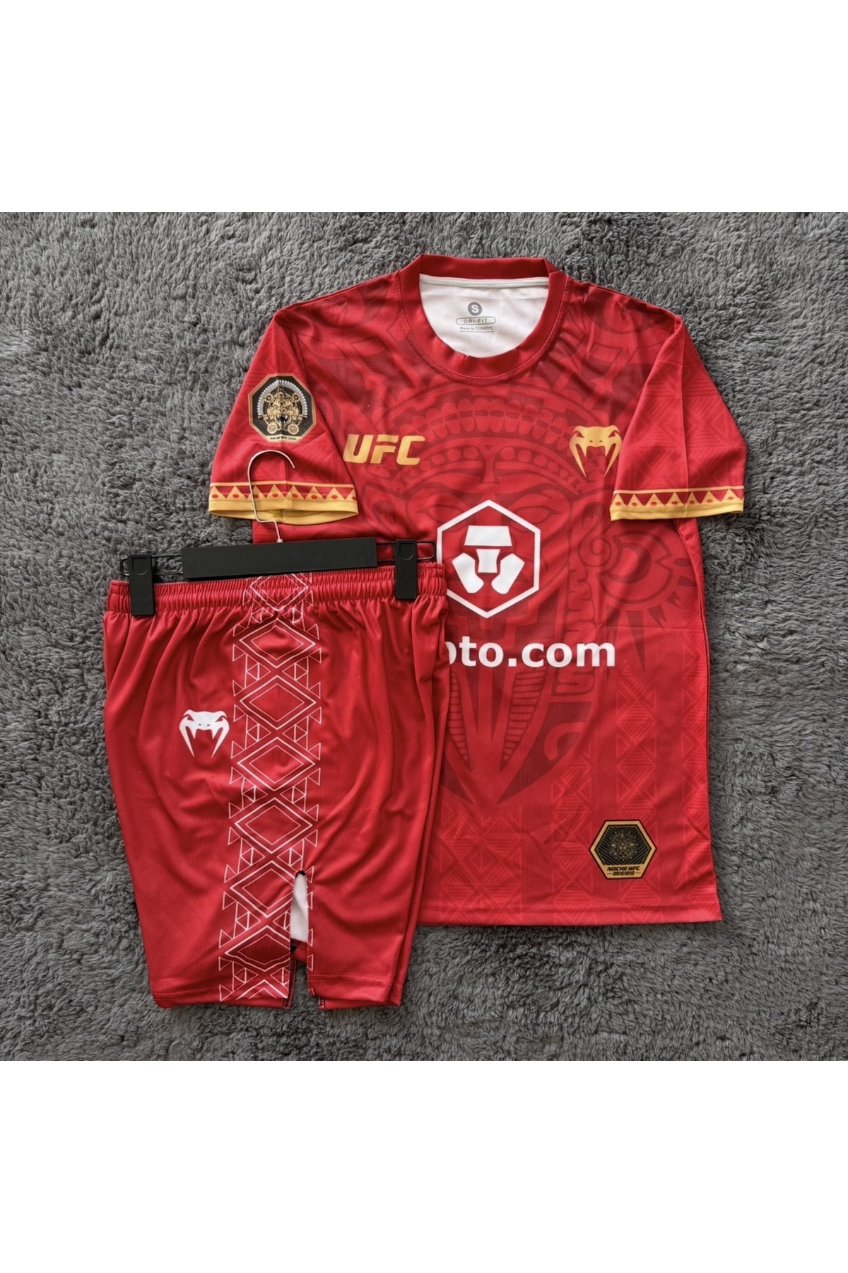 ufcistanbul UFC VENUM NOCHE KIRMIZI