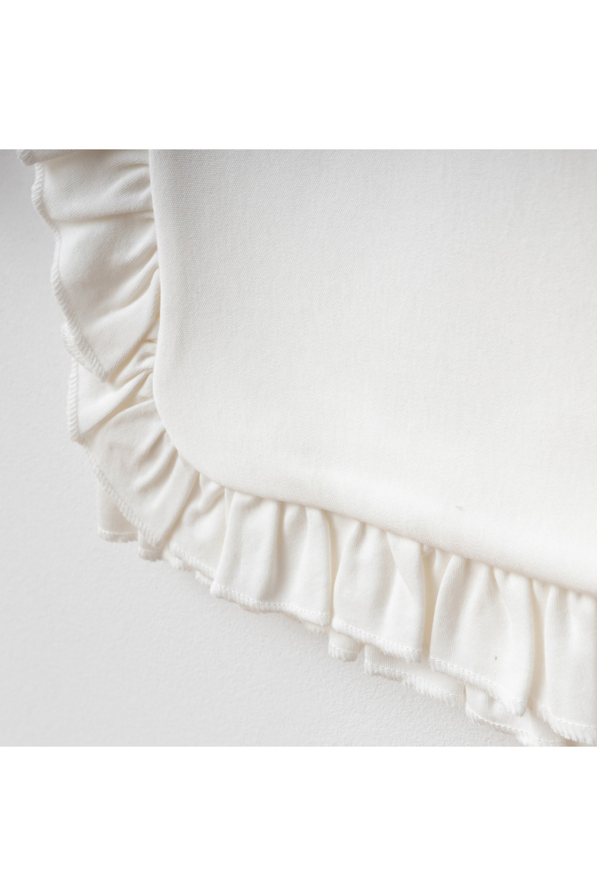 Mert Baby Laura Dantel ve Fırfır Detaylı 3'lü Organik Hastane Çıkış Seti %100 Pamuk Yenidoğan Kız Bebek fotoğrafı 6 (önizleme)