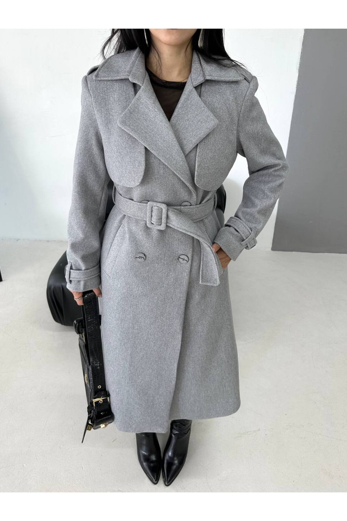 Premium Imported Fabric Cape Coat - Stylish and Warm - Görsel 7