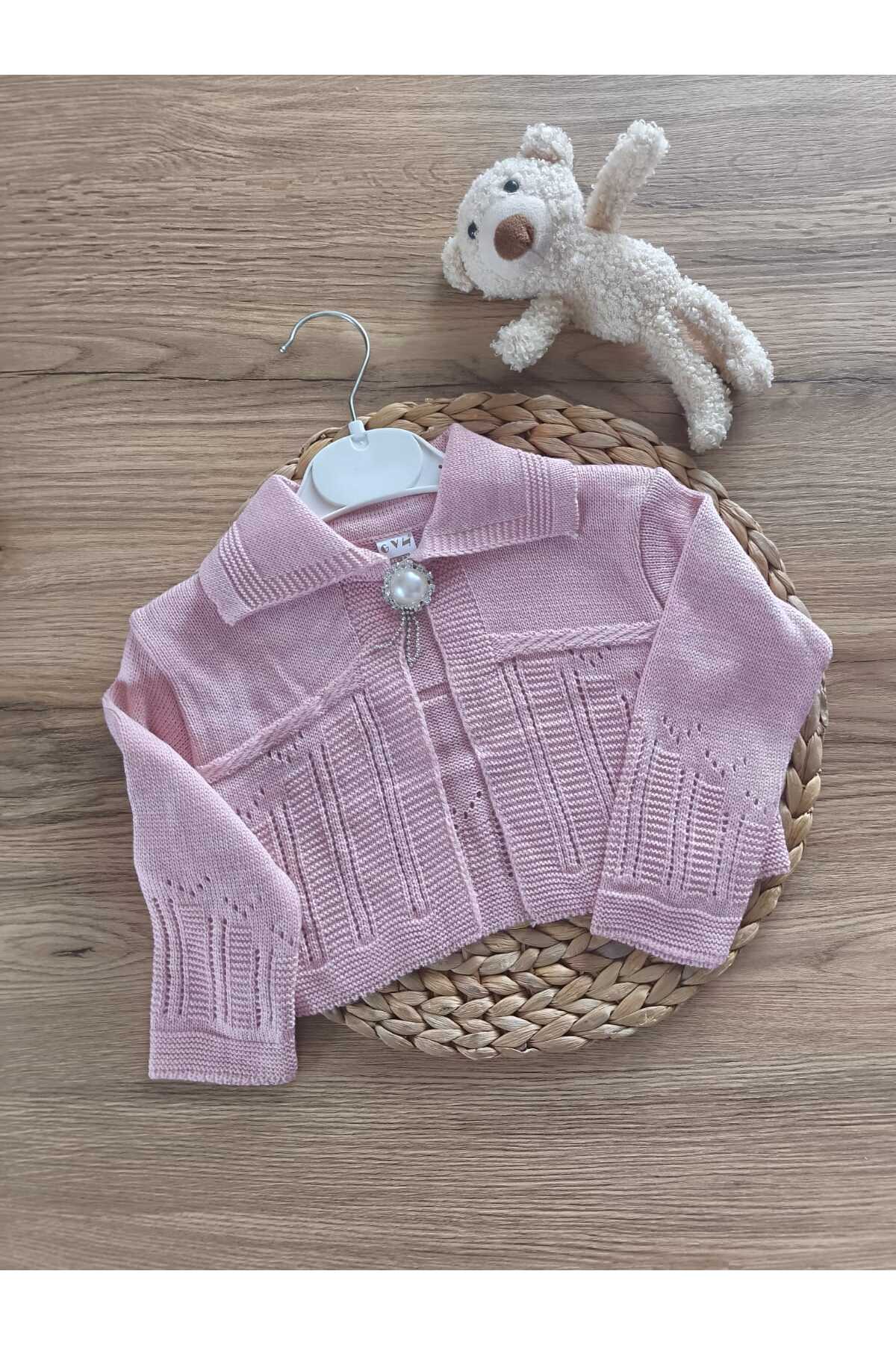 Renata's kız bebek çocuk motifli pamuklu broş kapatmalı mevsimlik şık bolero hırka fotoğrafı 3 (önizleme)