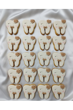 Maku home Kişiye erkek bebek taçlı ve papyonlu diş buğdayı Butik kurabiye -20 li