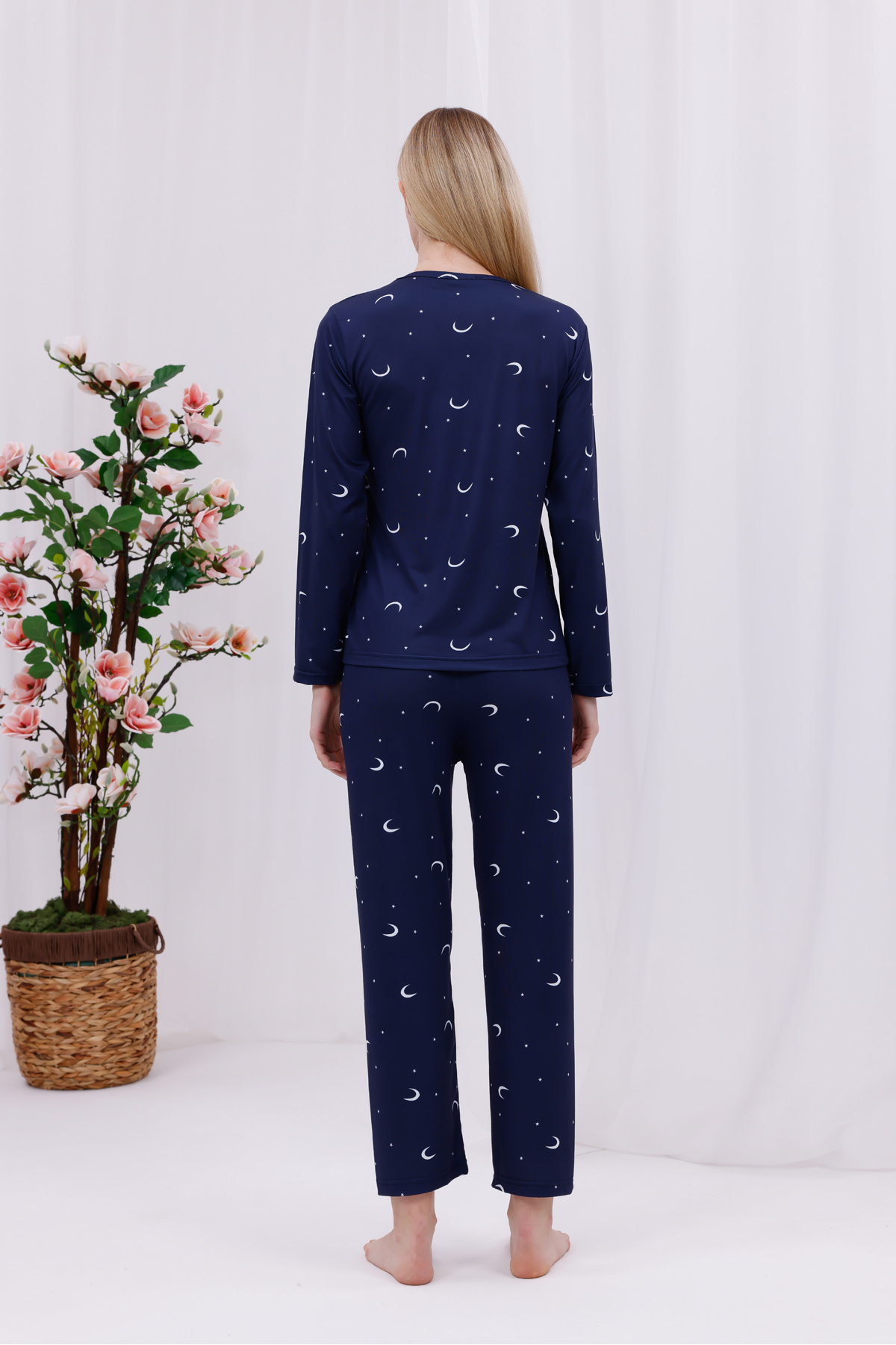 Arvin Pijama Γυναικείο σετ πιτζάμες με μακρυμάνικο πλεκτό μαλακό υφή με στάμπα με φεγγάρι και αστέρια σε μπλε ναυτικό